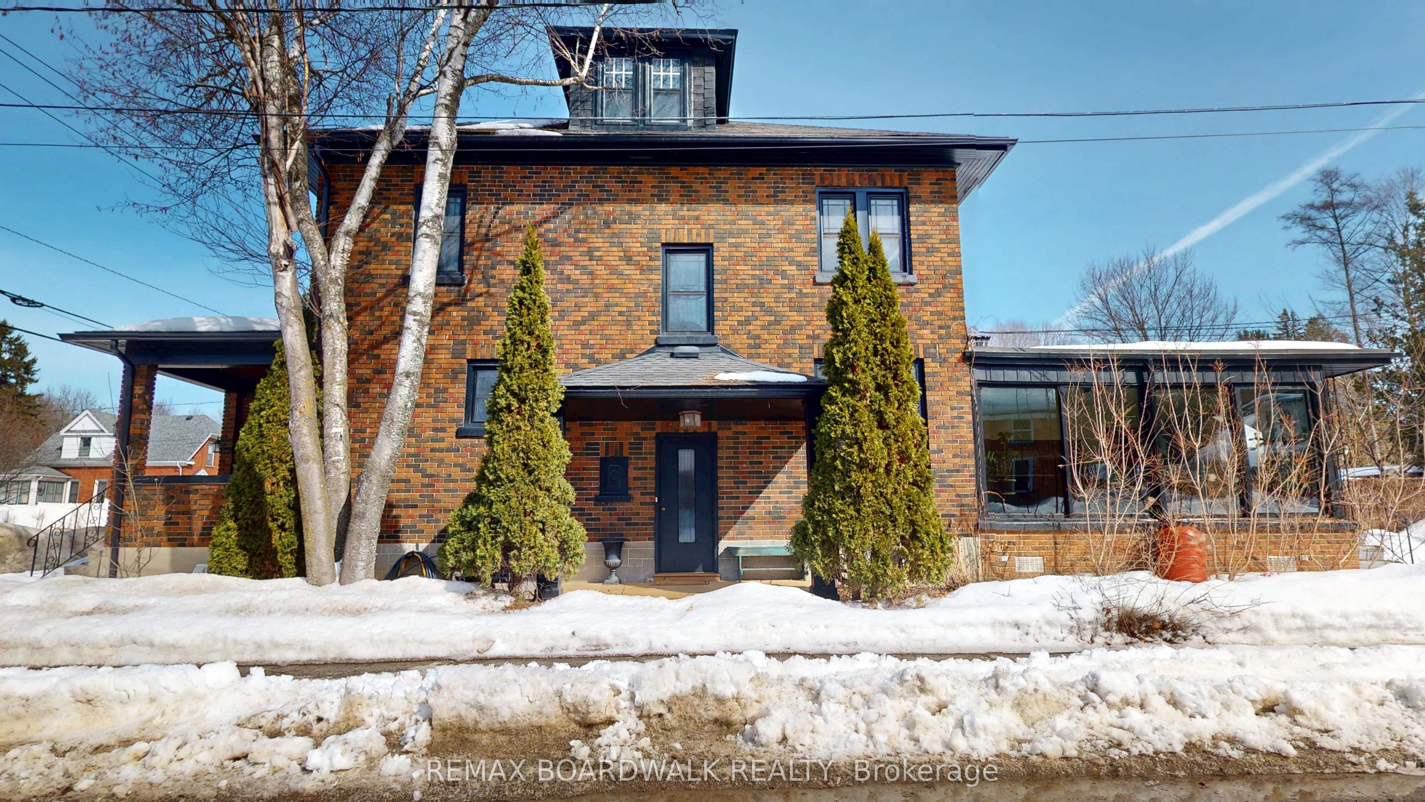 407 King Street W, Brockville, ON K6V 3S8 photo 3