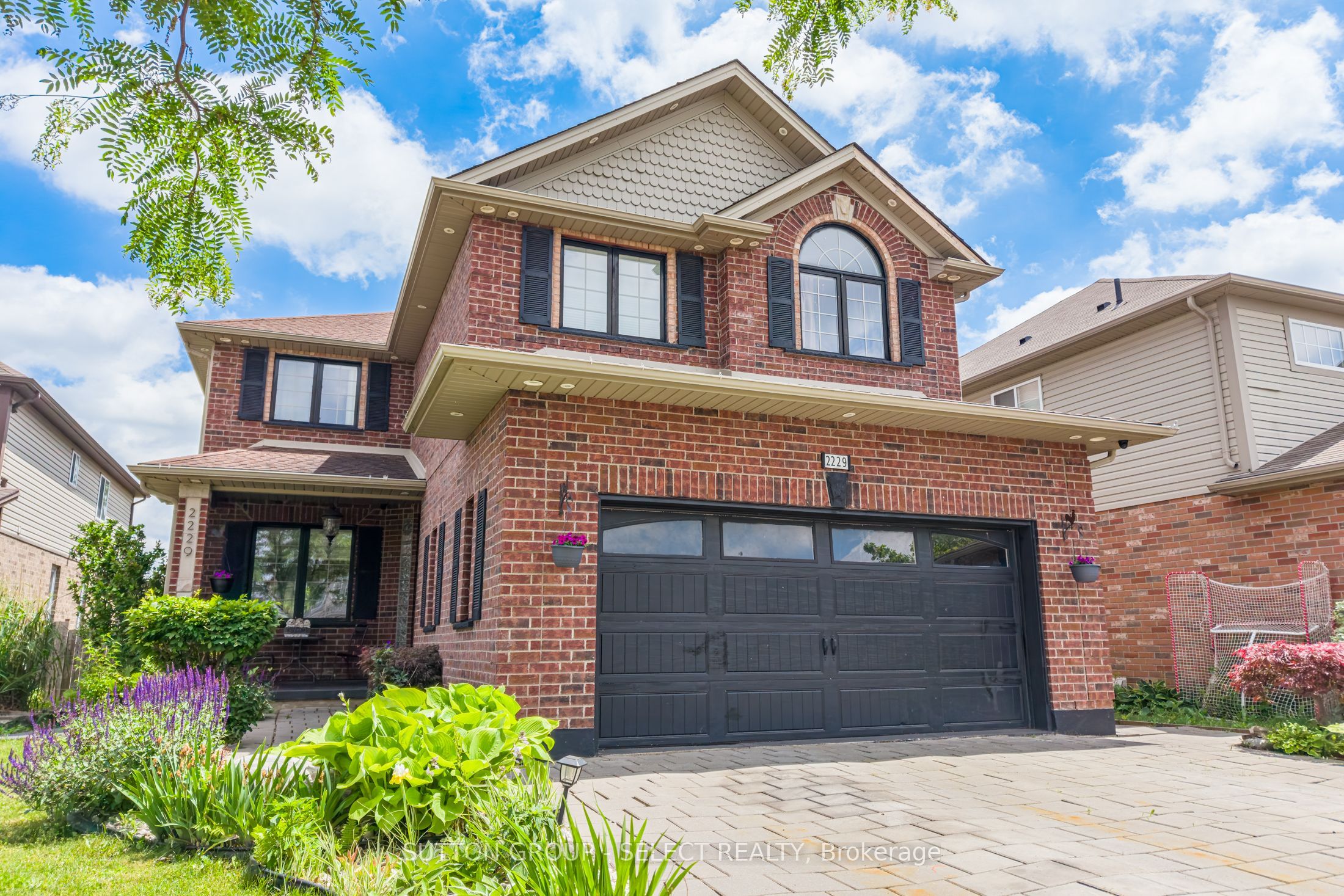 2229 Cardinal Court, London South, ON N6M 0C2