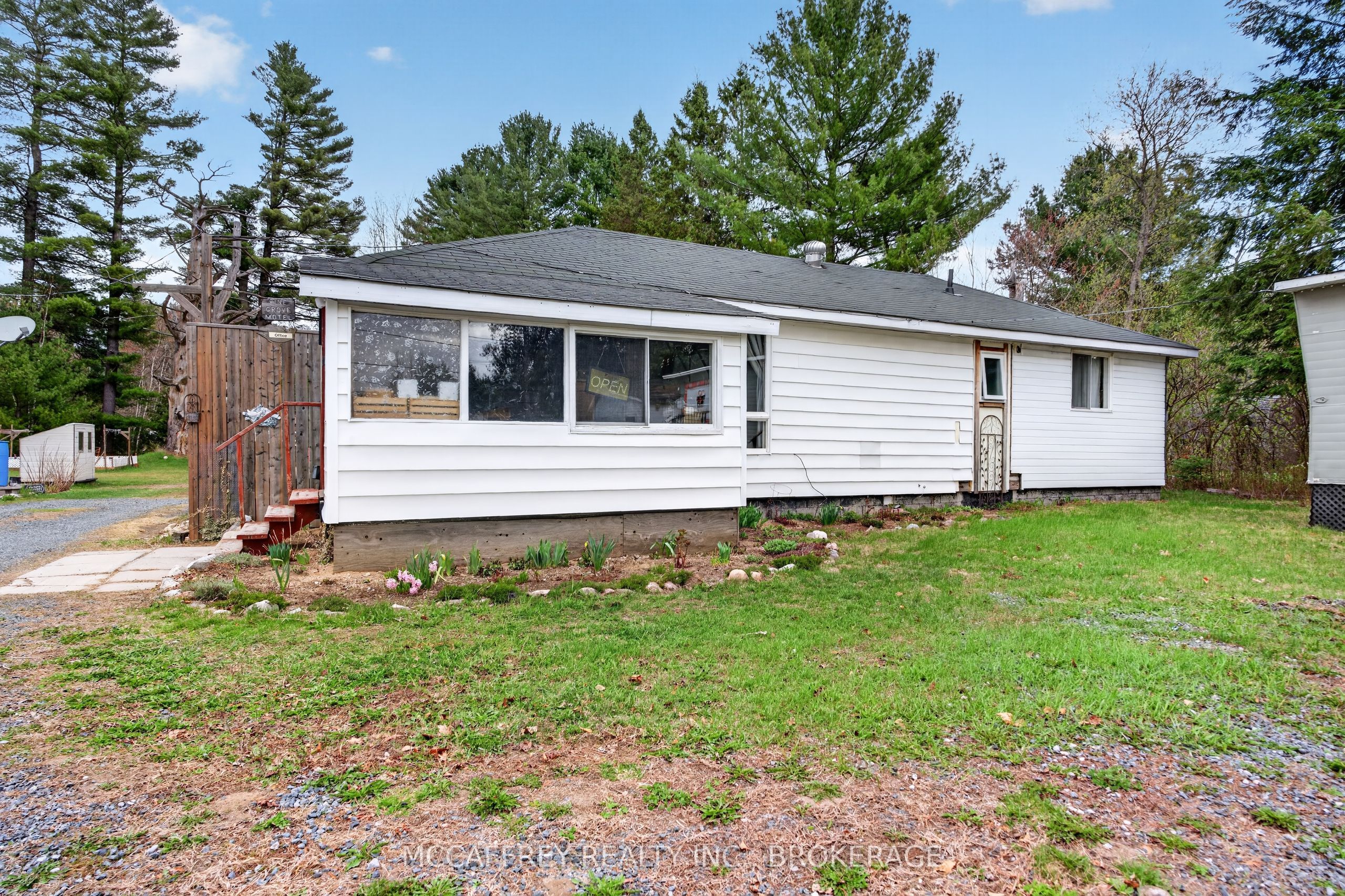 12335 HIGHWAY 41, Addington Highlands, ON K0H 2G0 photo 2