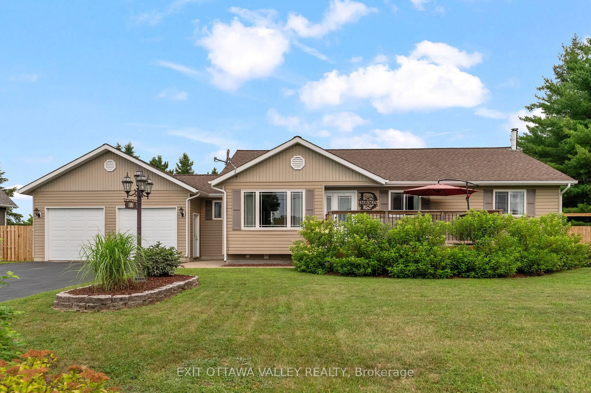 62 Meadowview Drive, Whitewater Region, ON K0J 1C0 photo 2