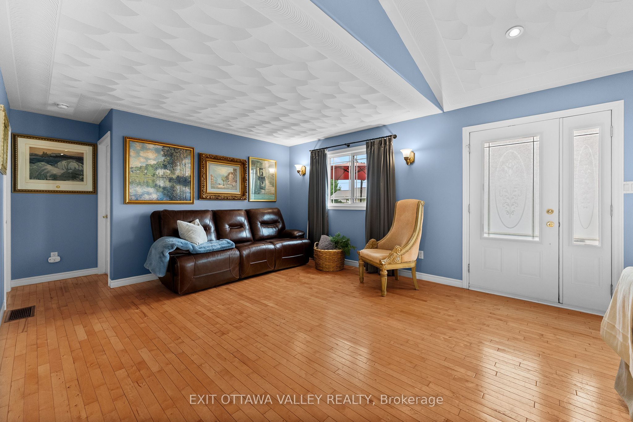 62 Meadowview Drive, Whitewater Region, ON K0J 1C0 photo 5