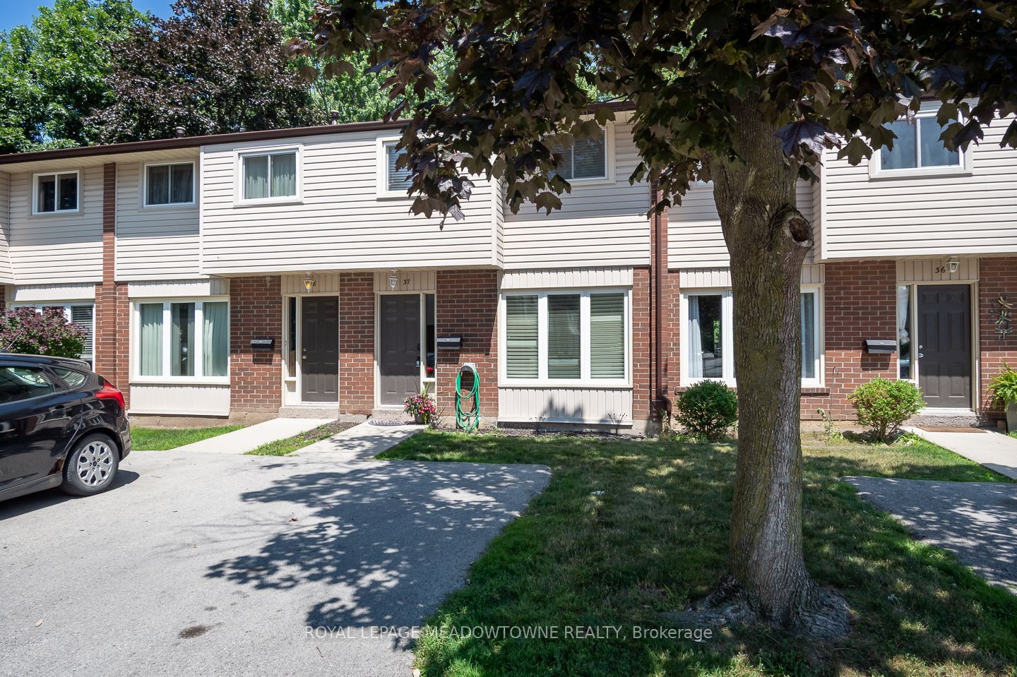 2 Weiden Street 37, St. Catharines, ON L2M 6W5