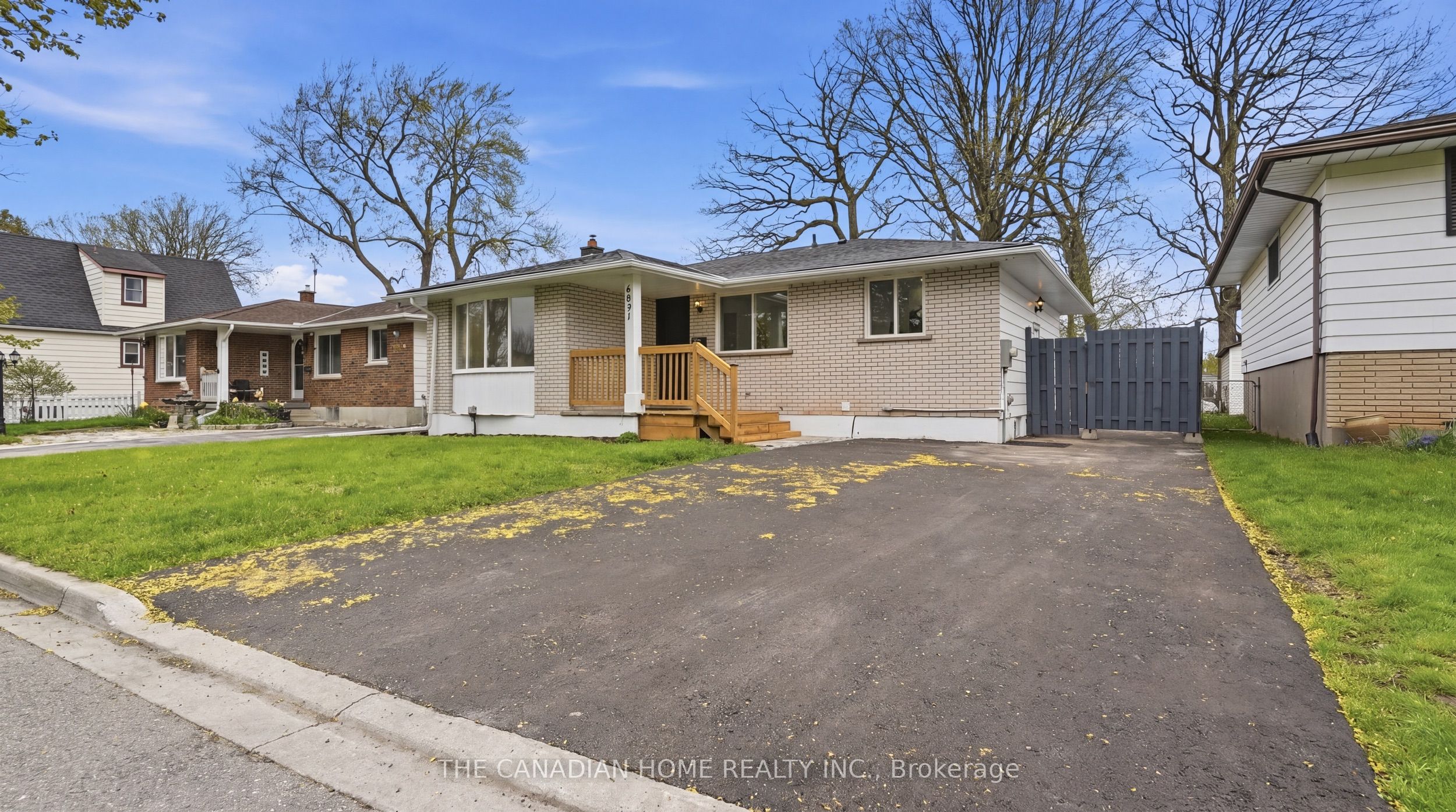 6041 Cadham Street, Niagara Falls, ON L2G 3A2 photo 2
