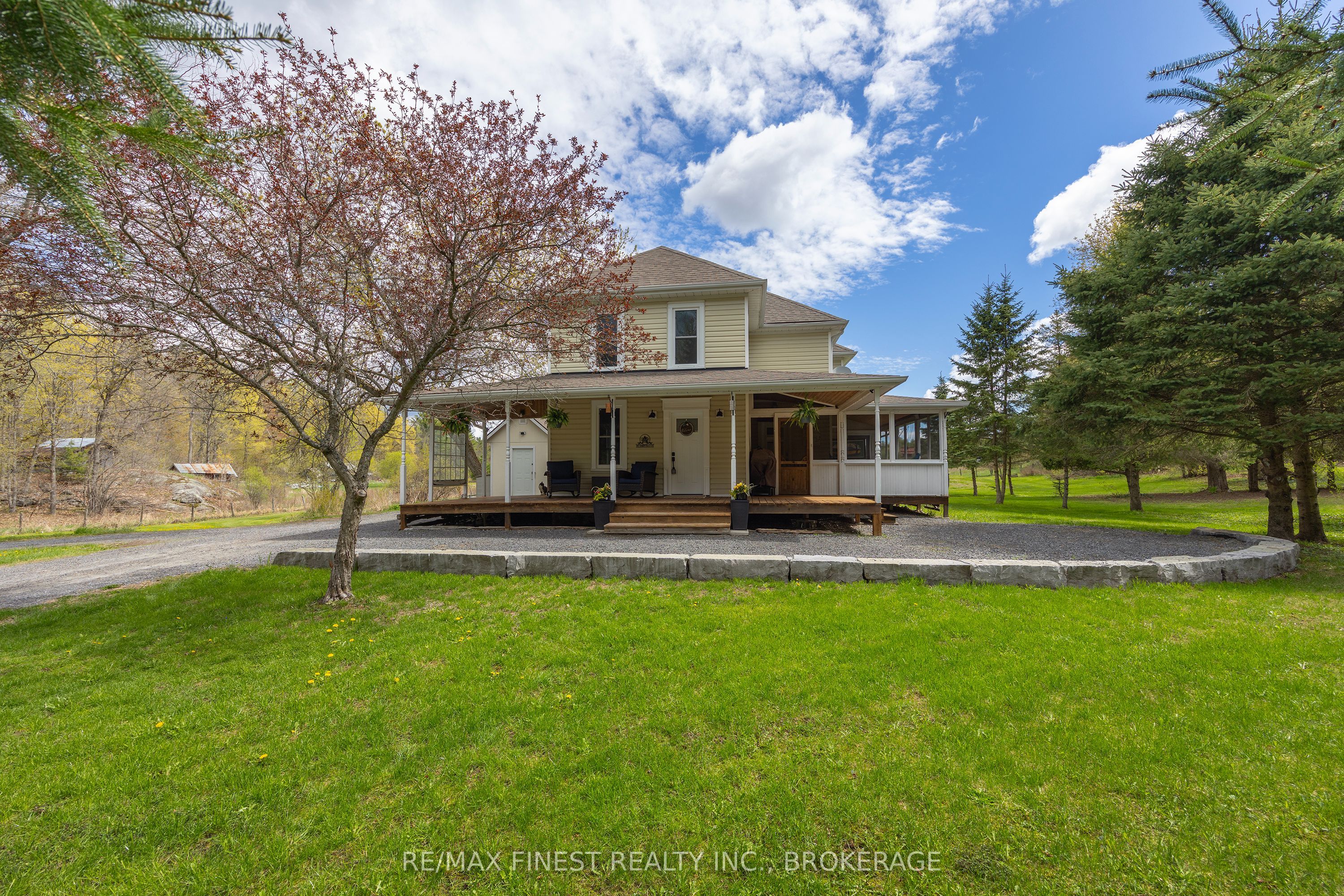 402 Jones Falls Road, Rideau Lakes, ON K0G 1E0 photo 3