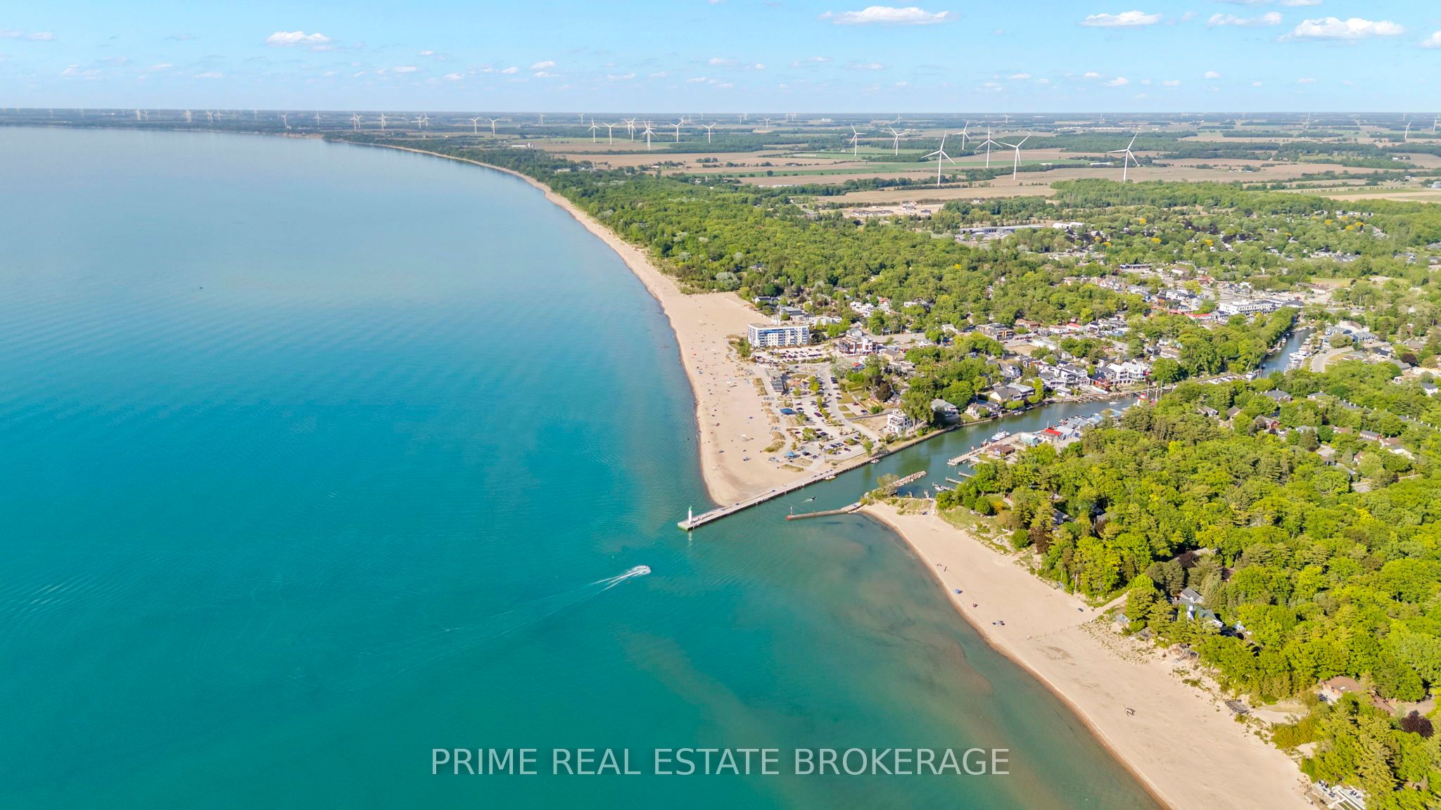 10392 Grand Oaks Drive, Lambton Shores, ON N0M 1T0 photo 3