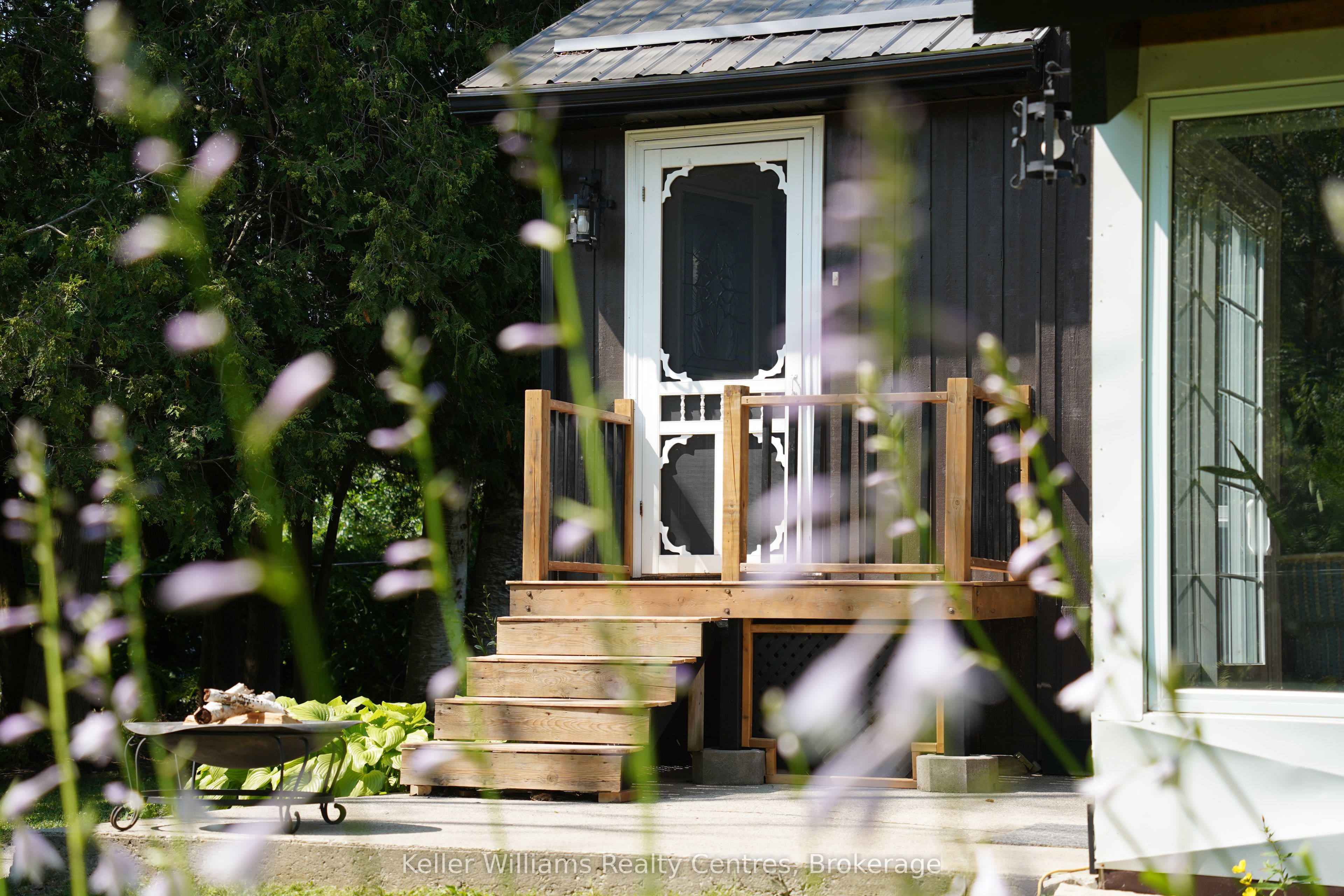 3 Cardinal Avenue, South Bruce Peninsula, ON N0H 2T0 photo 2