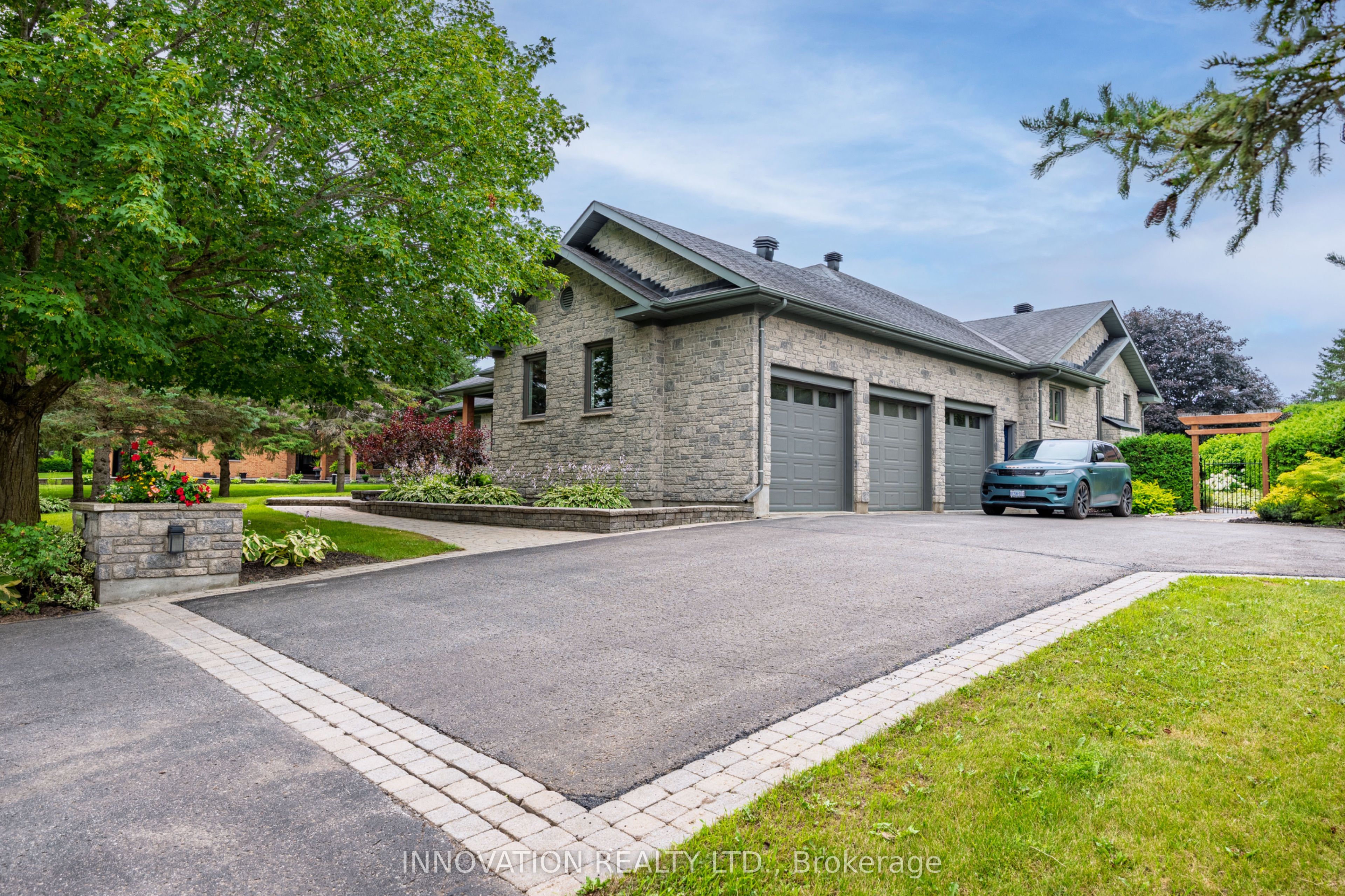 1074 Bravar Drive, Manotick - Kars - Rideau Twp and Area, ON K4M 1G3 photo 2