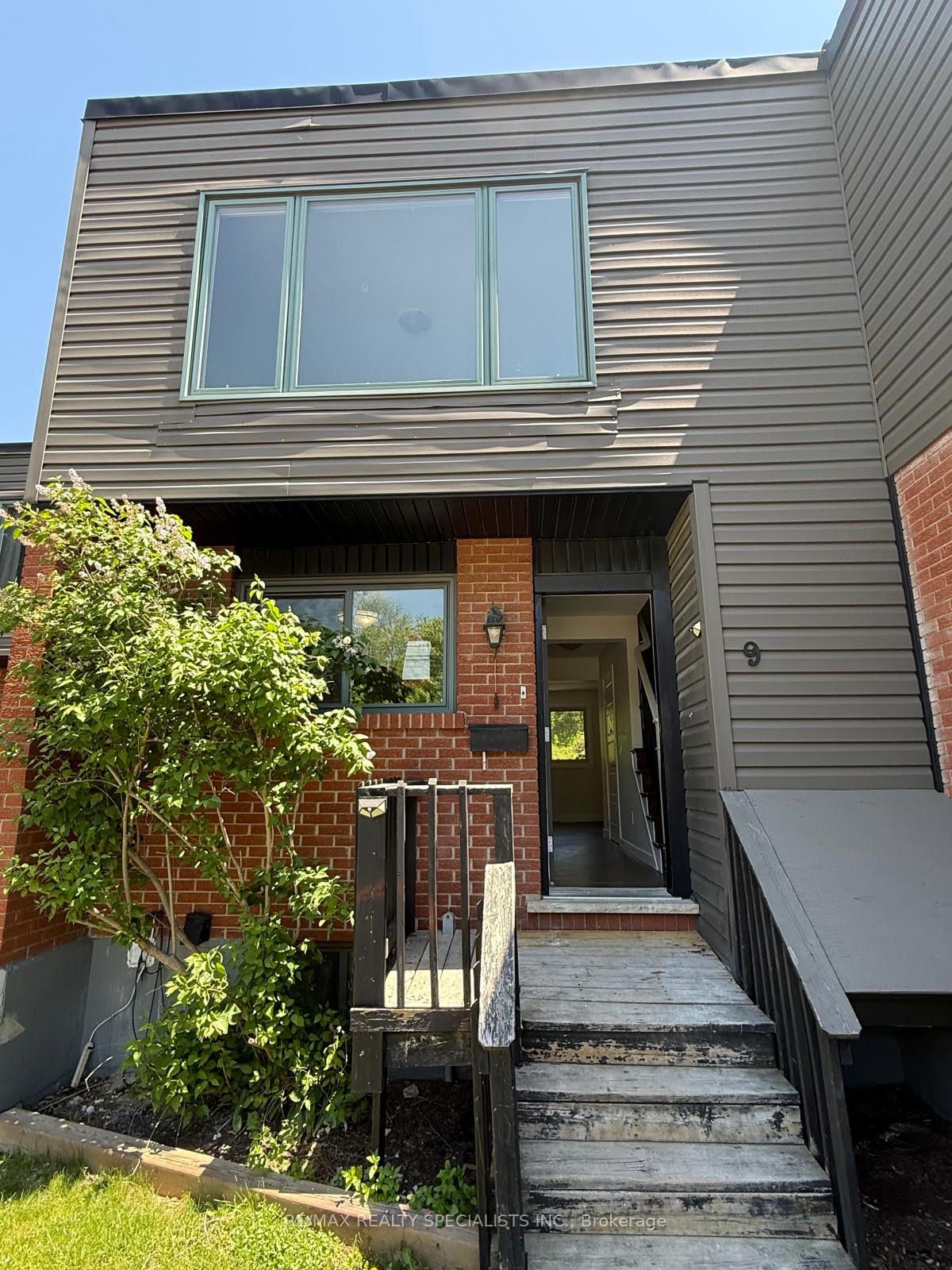 15 Scenic Drive 9, Kitchener, ON N2A 2P5