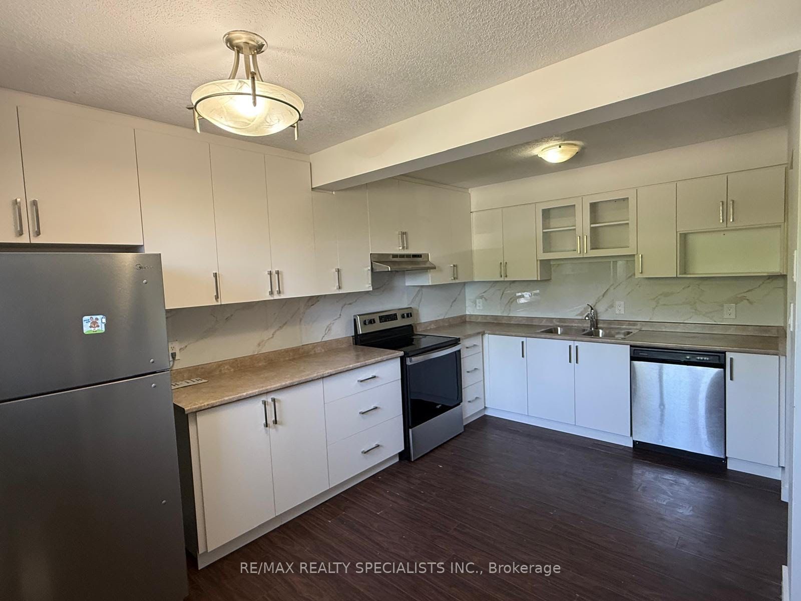 15 Scenic Drive 9, Kitchener, ON N2A 2P5 photo 3