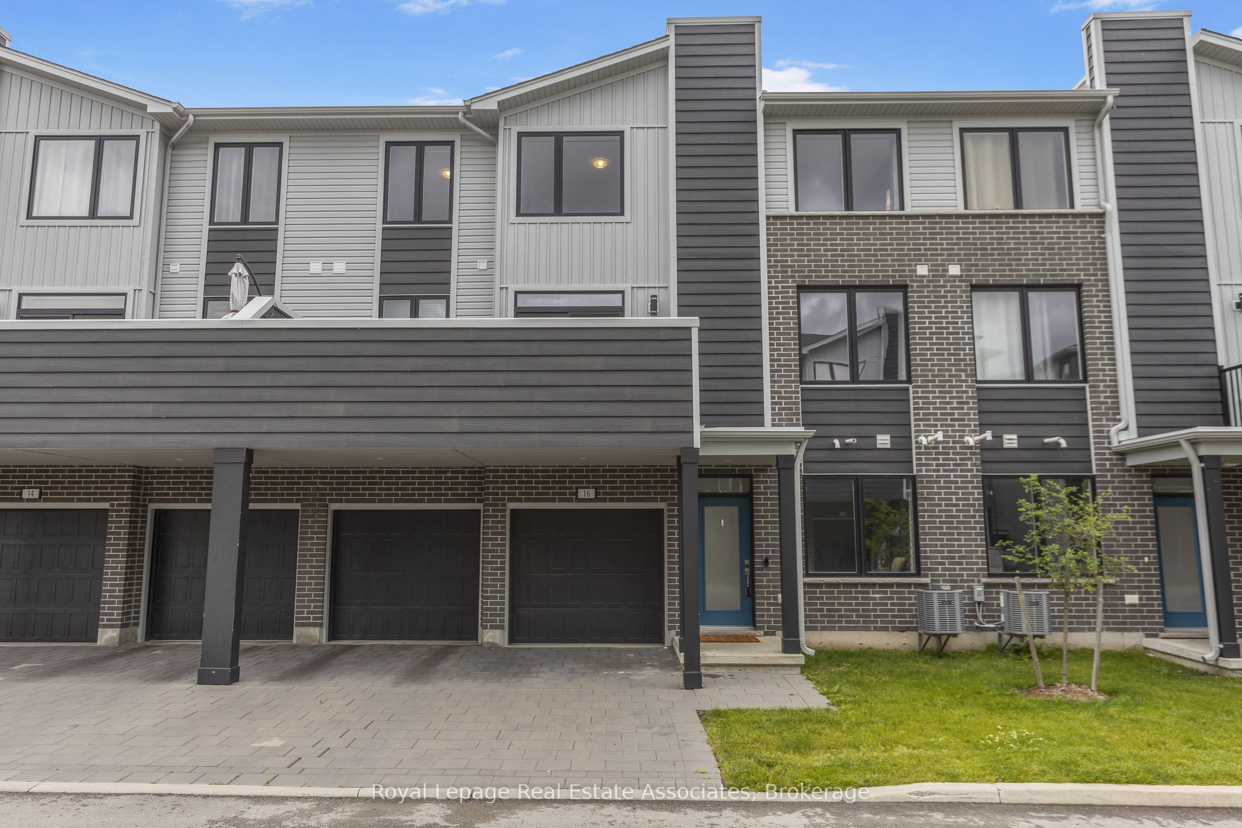 177 Edgevalley Road 16, London East, ON N5V 0C5
