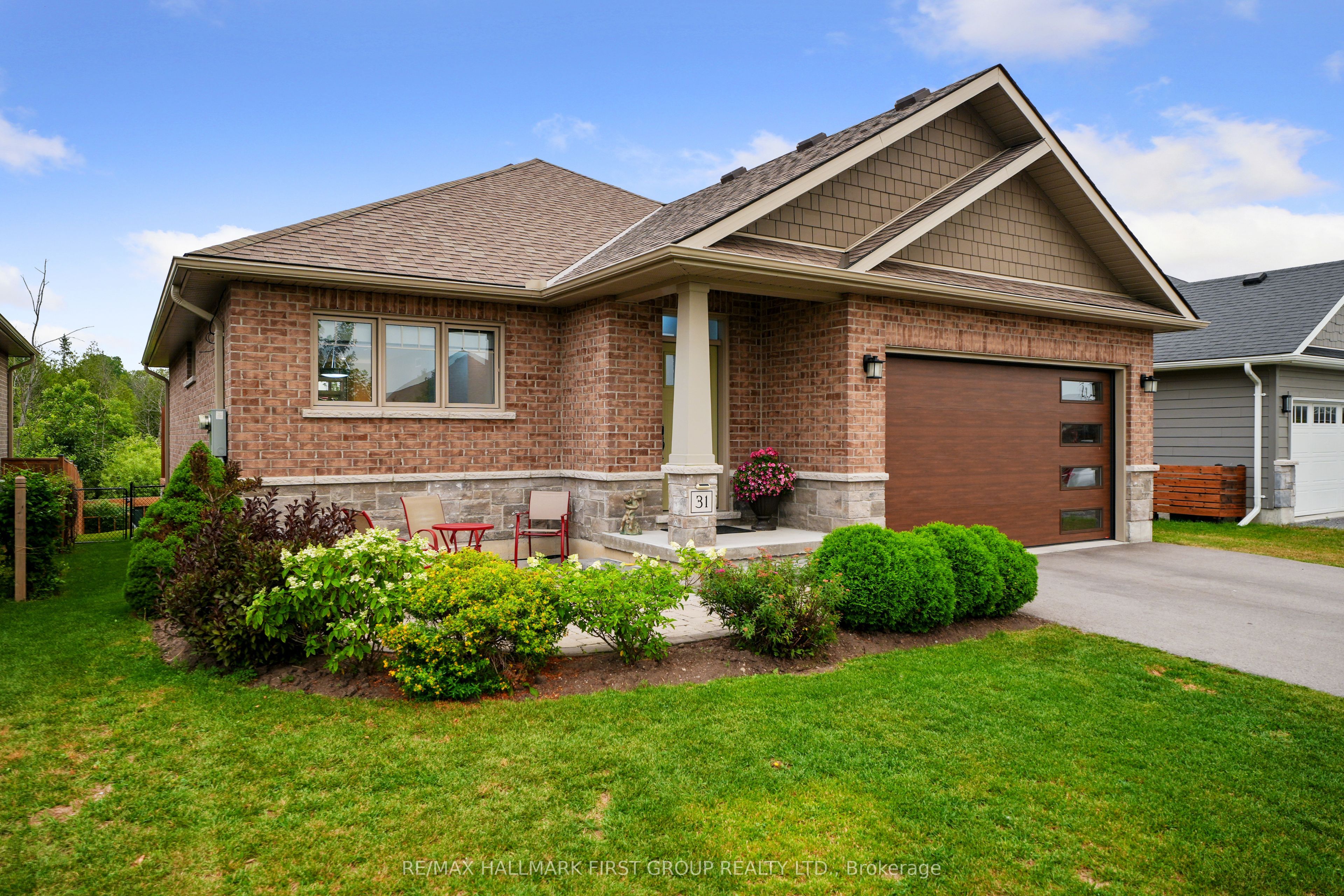 31 Mercedes Drive, Belleville, ON K8N 0B7 photo 3