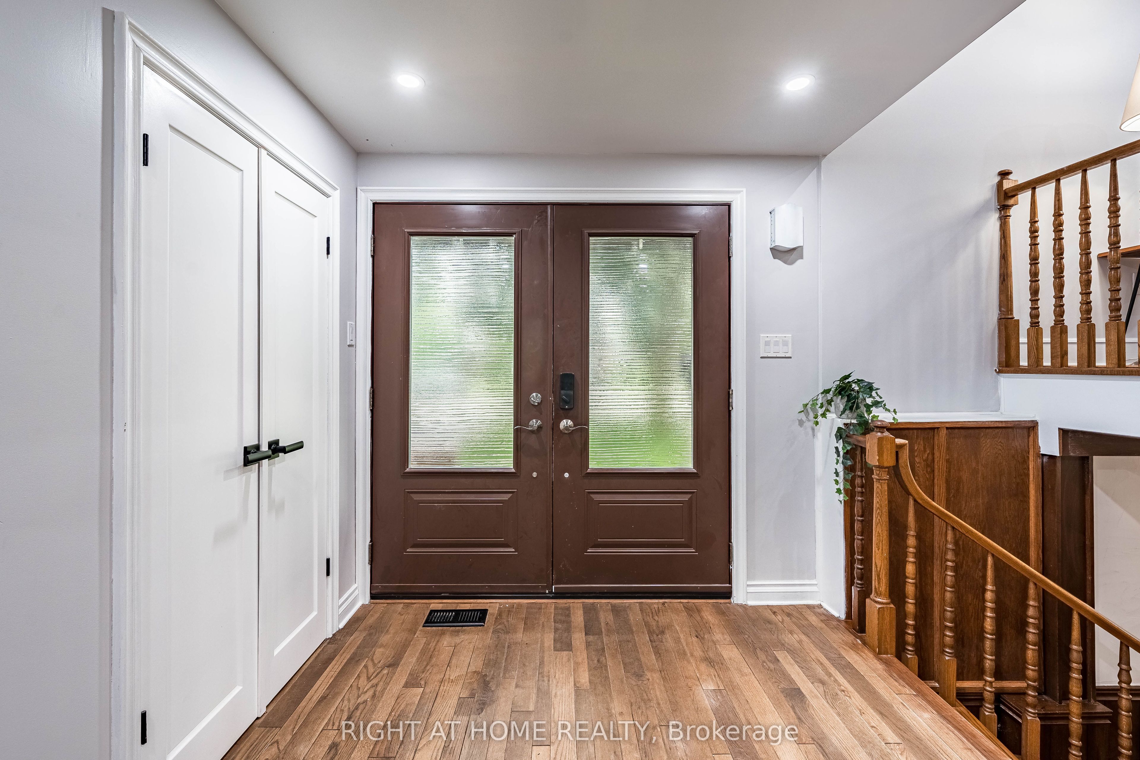 9 Hilts Drive, Hamilton, ON L8G 3H5 photo 4