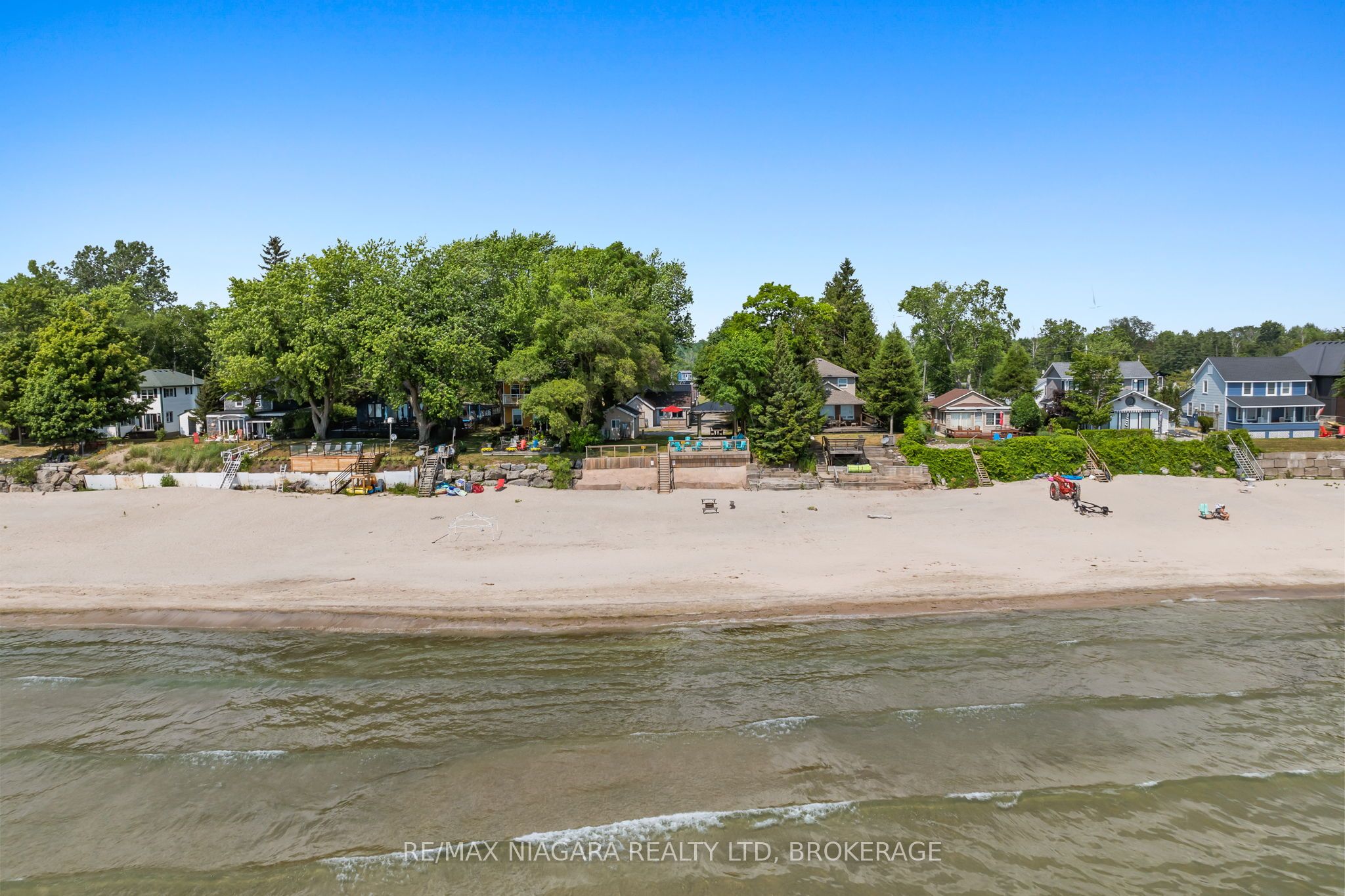 12343 Lakeshore Road, Wainfleet, ON L0S 1V0 photo 3