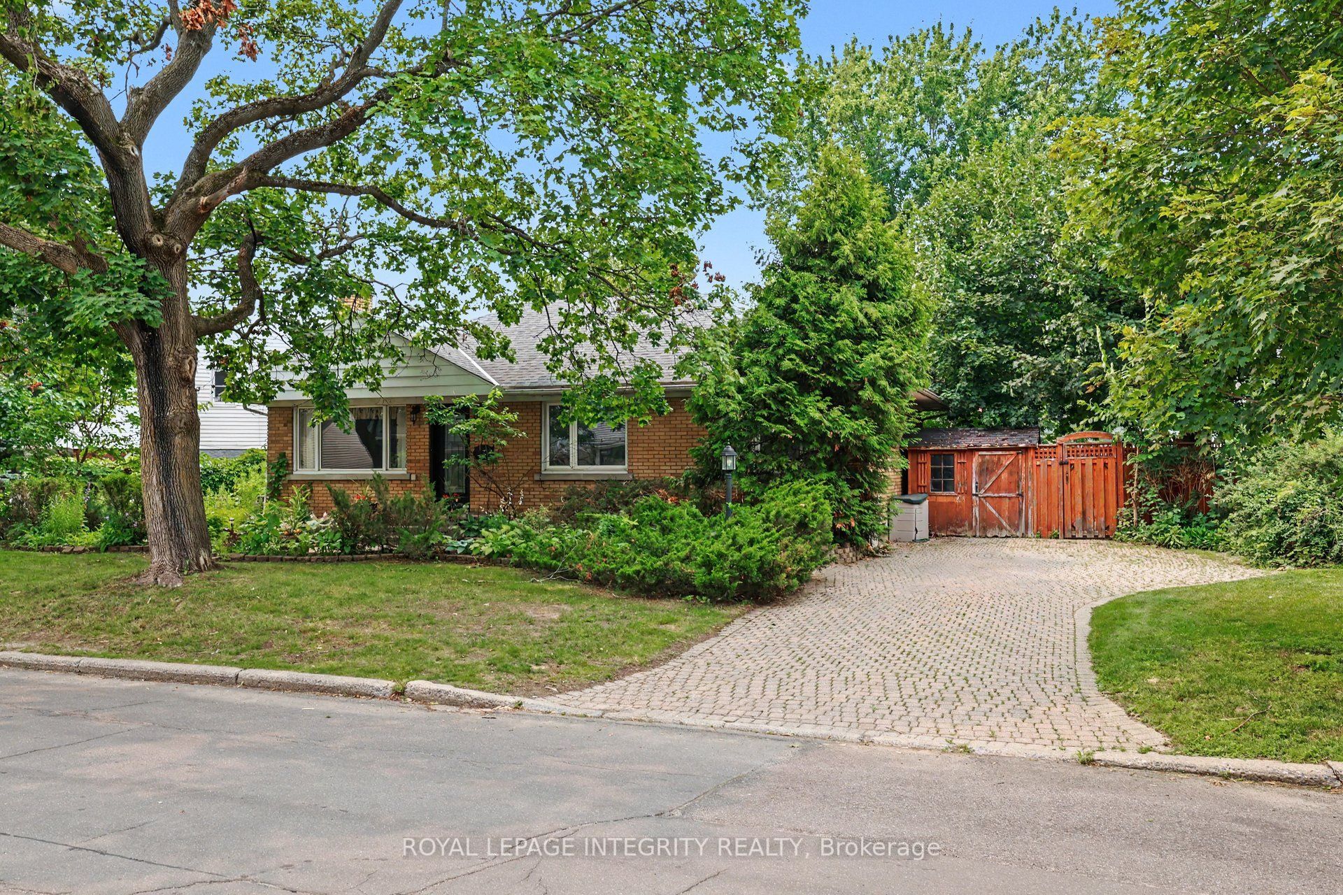 2076 Niagara Drive, Alta Vista and Area, ON K1H 6H1 photo 3