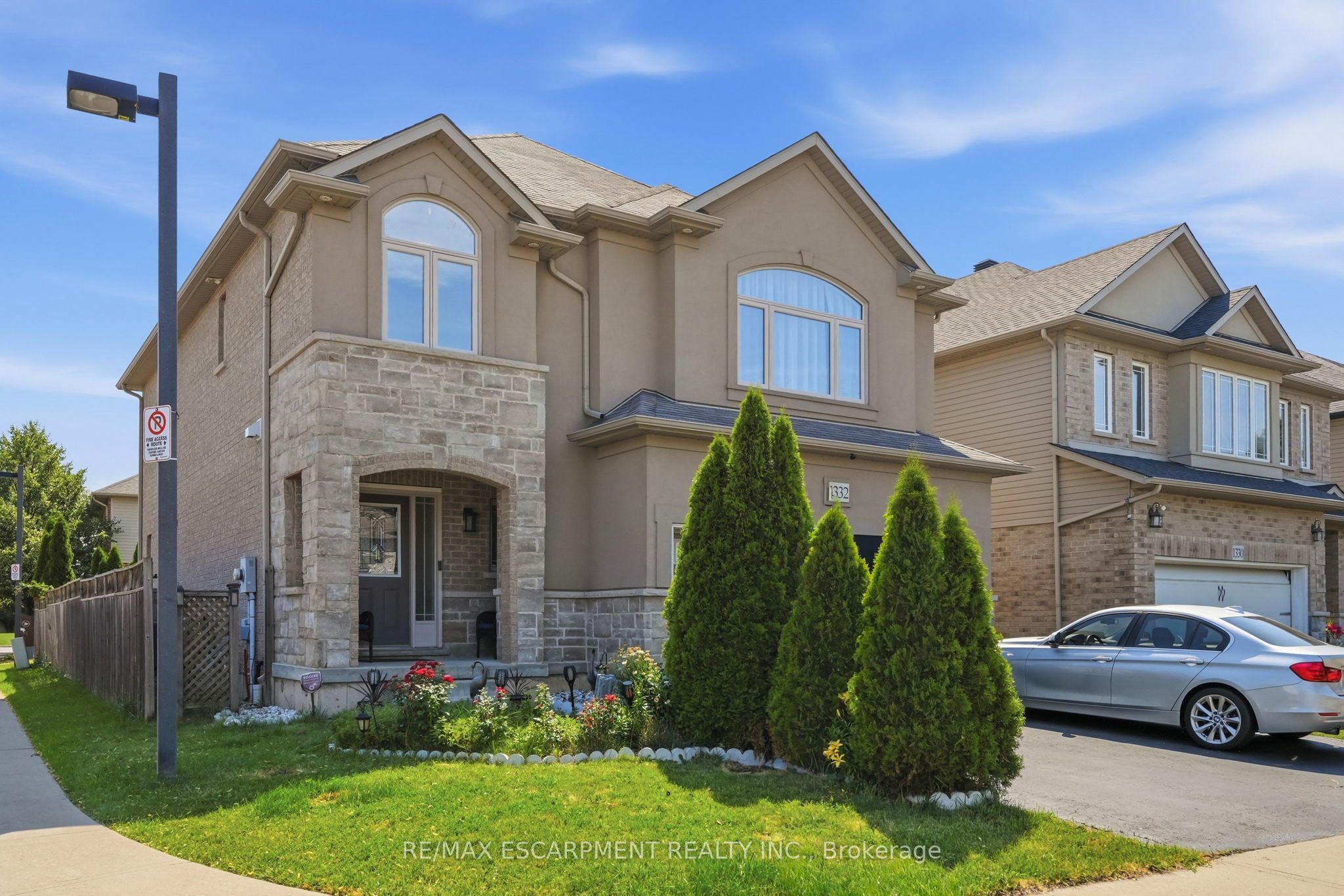 1332 Baseline Road, Hamilton, ON L8E 0E4 photo 3