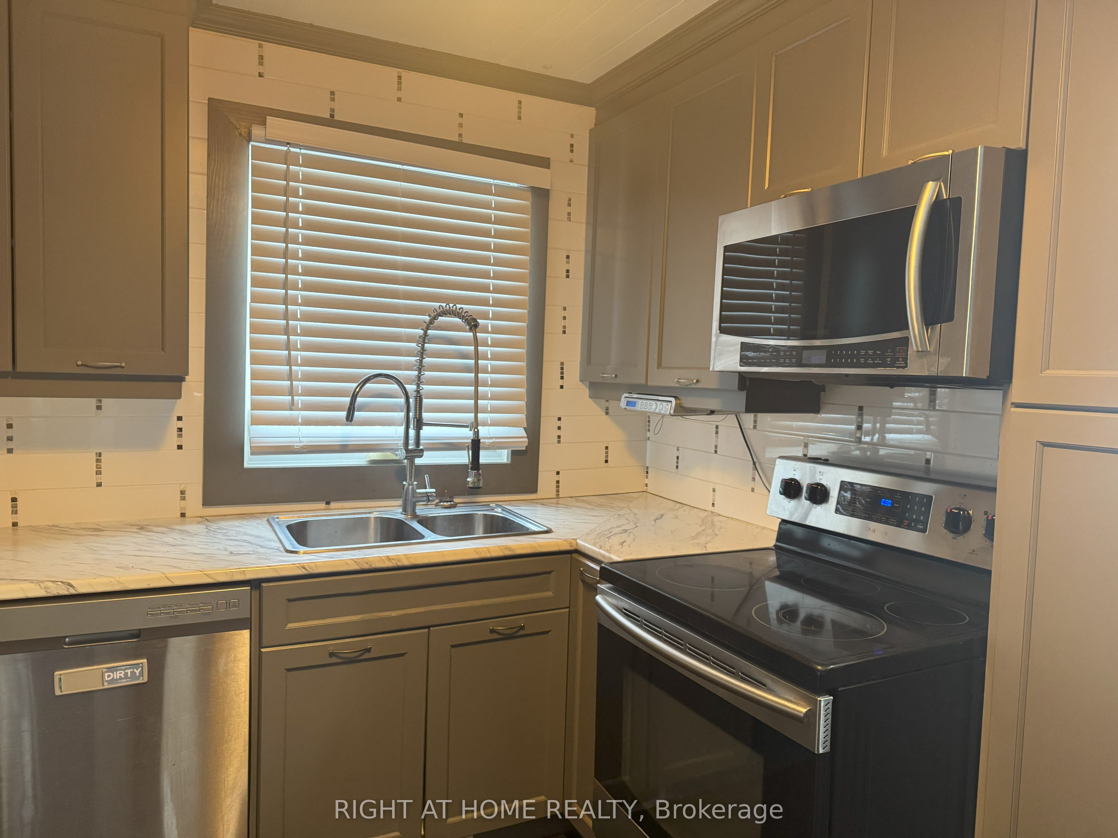 144 Baseline Road W, London South, ON N6J 1V7 photo 5
