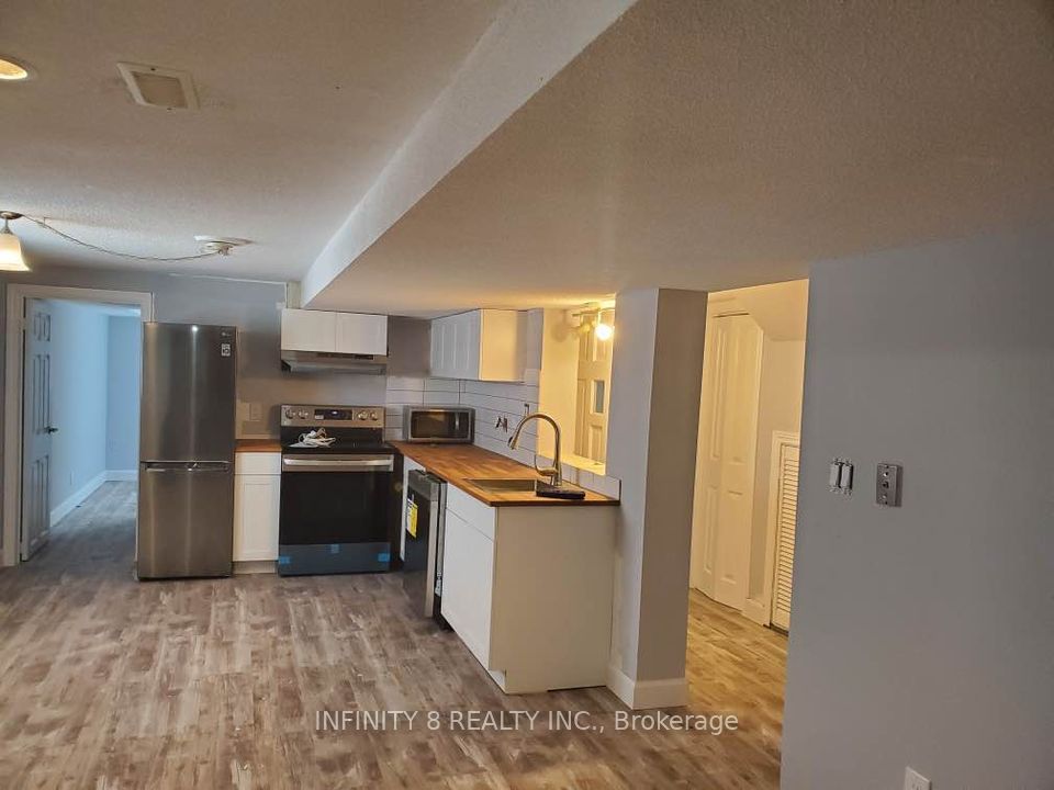 6262 Ker Street 3, Niagara Falls, ON L2G 1X8 photo 2