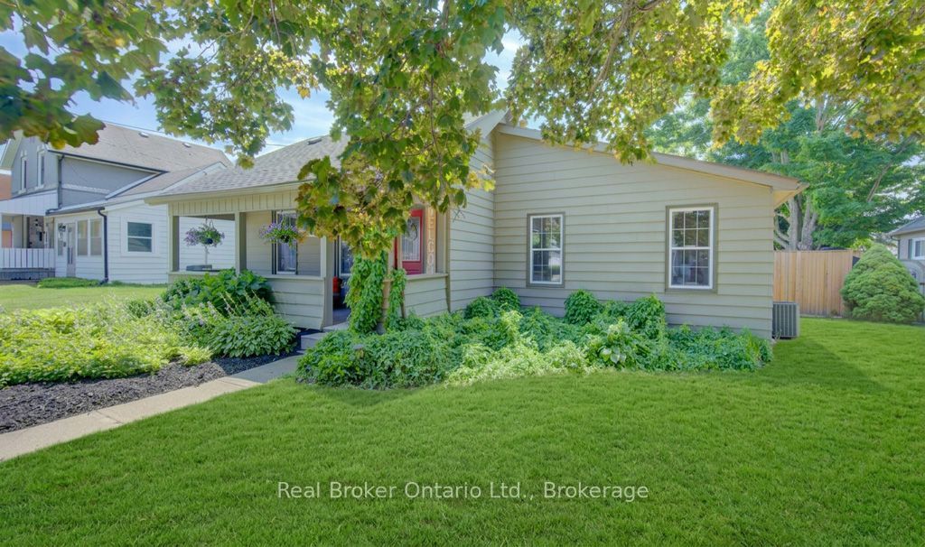 4 Wellington Street, Brant, ON N3L 1S4 photo 5
