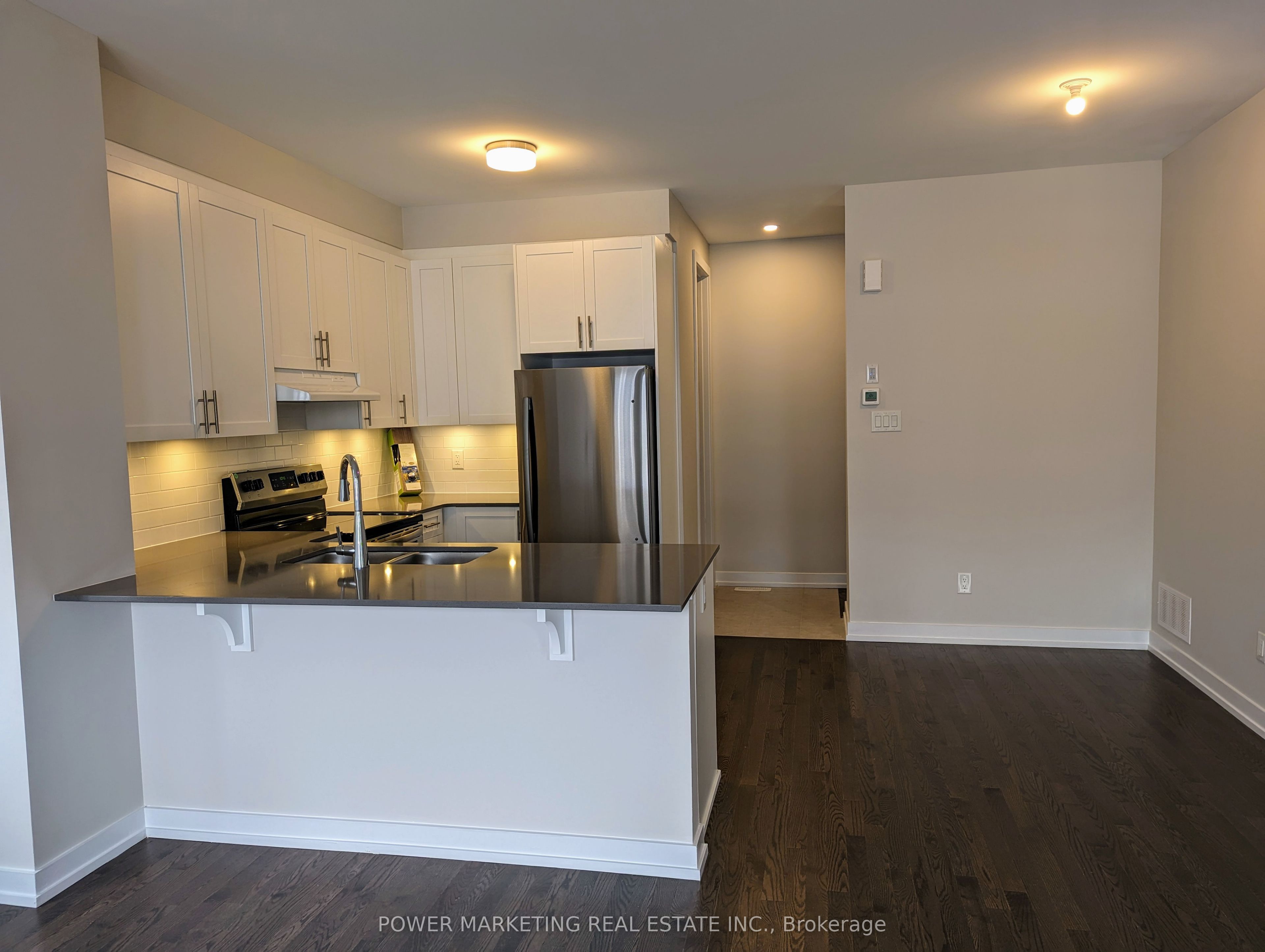 35 Chasing Grove, Stittsville - Munster - Richmond, ON K0A 2Z0 photo 2