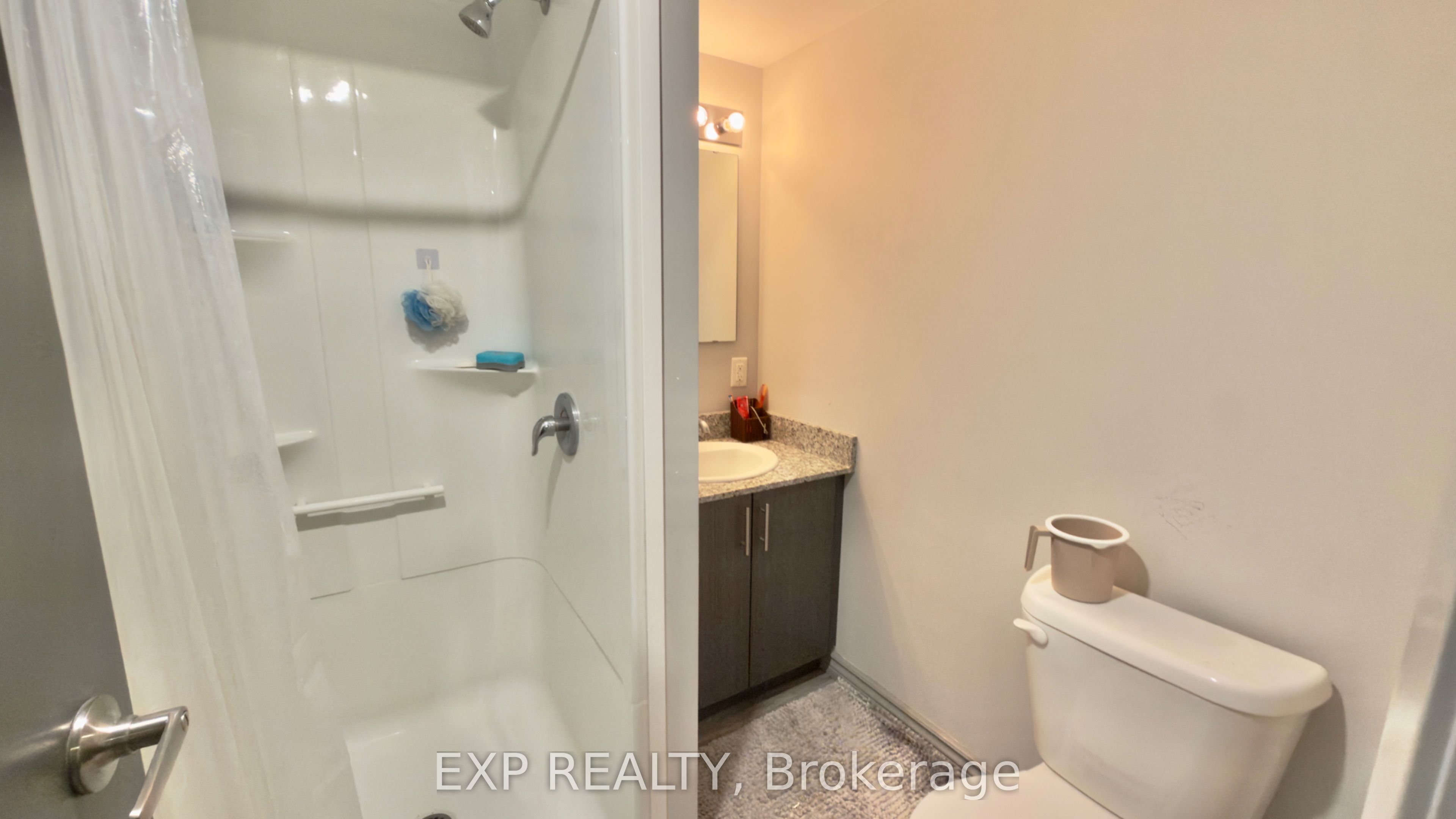 275B Larch Street 608, Waterloo, ON N2L 3R2 photo 5