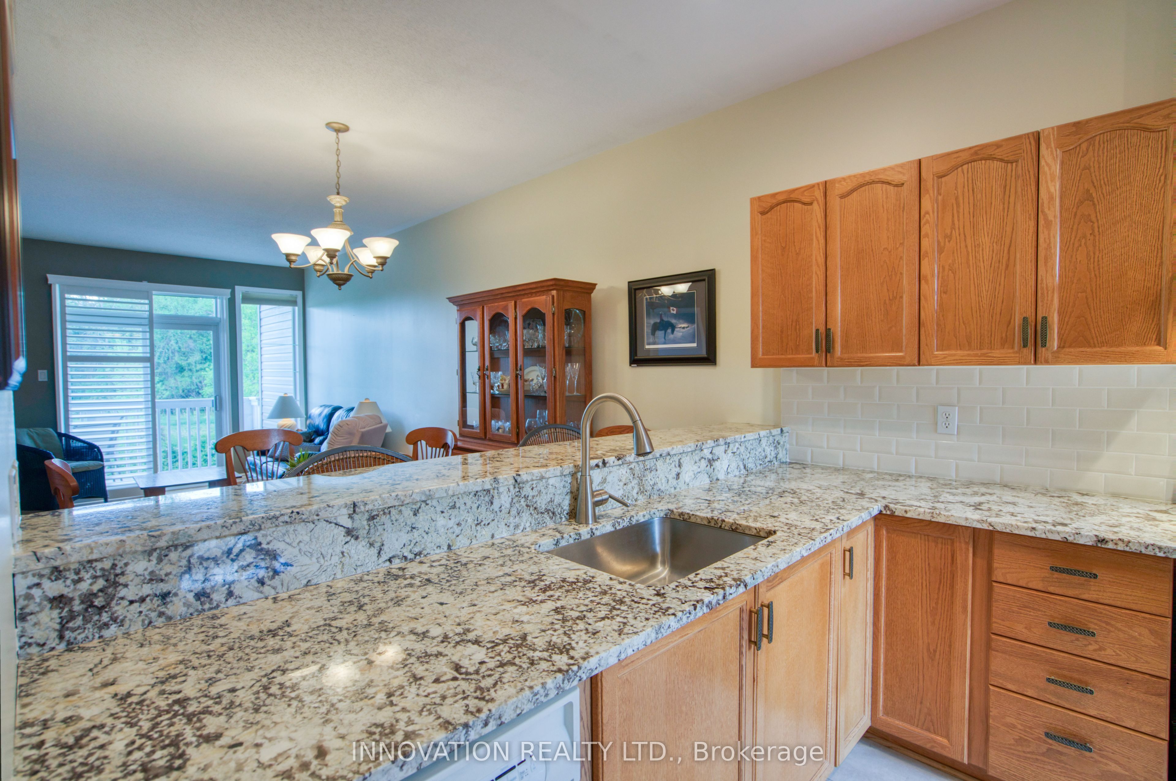 27 Eileen Crescent, Stittsville - Munster - Richmond, ON K2S 1X2 photo 5