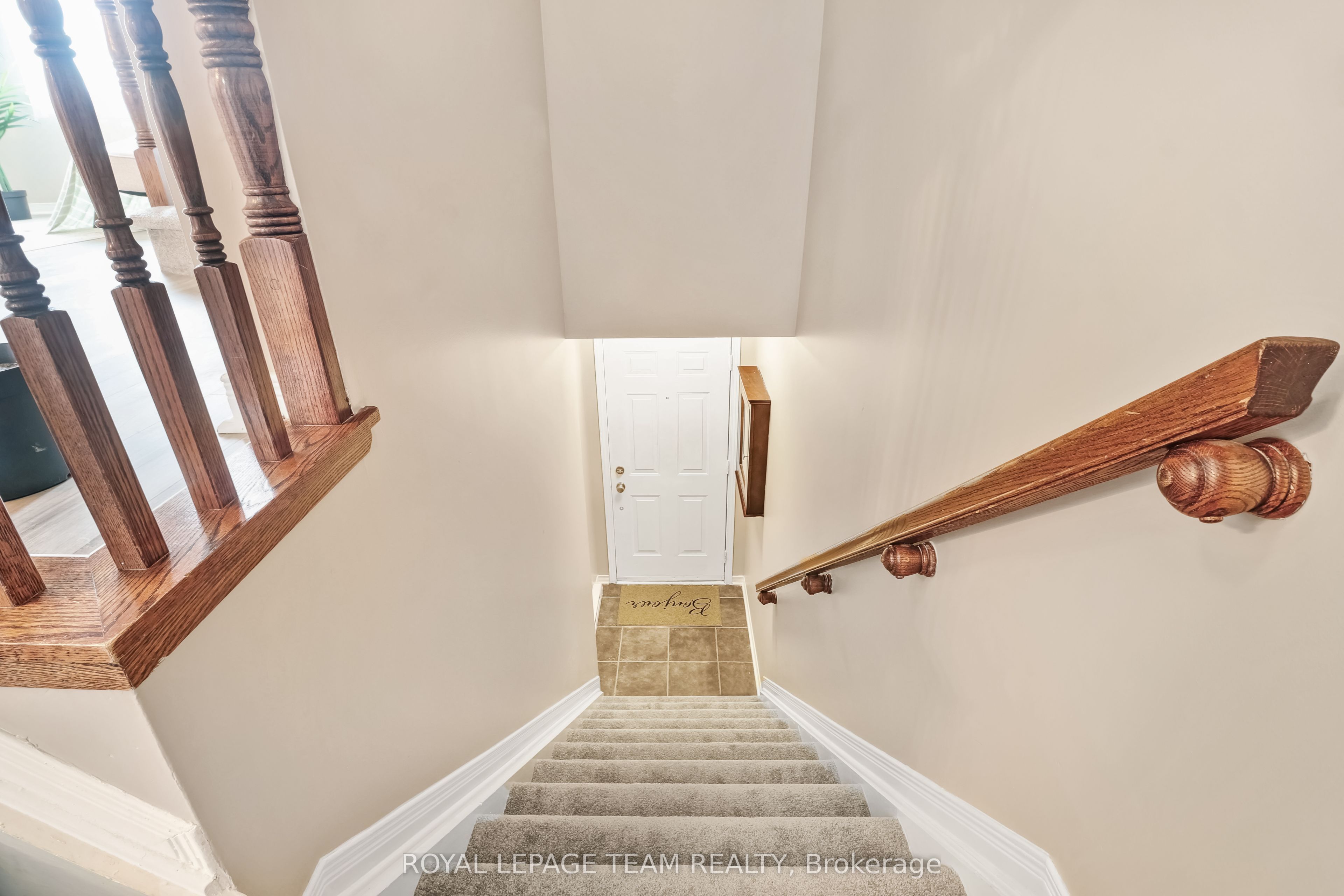 280 Keltie Private, Barrhaven, ON K2J 0A4 photo 3