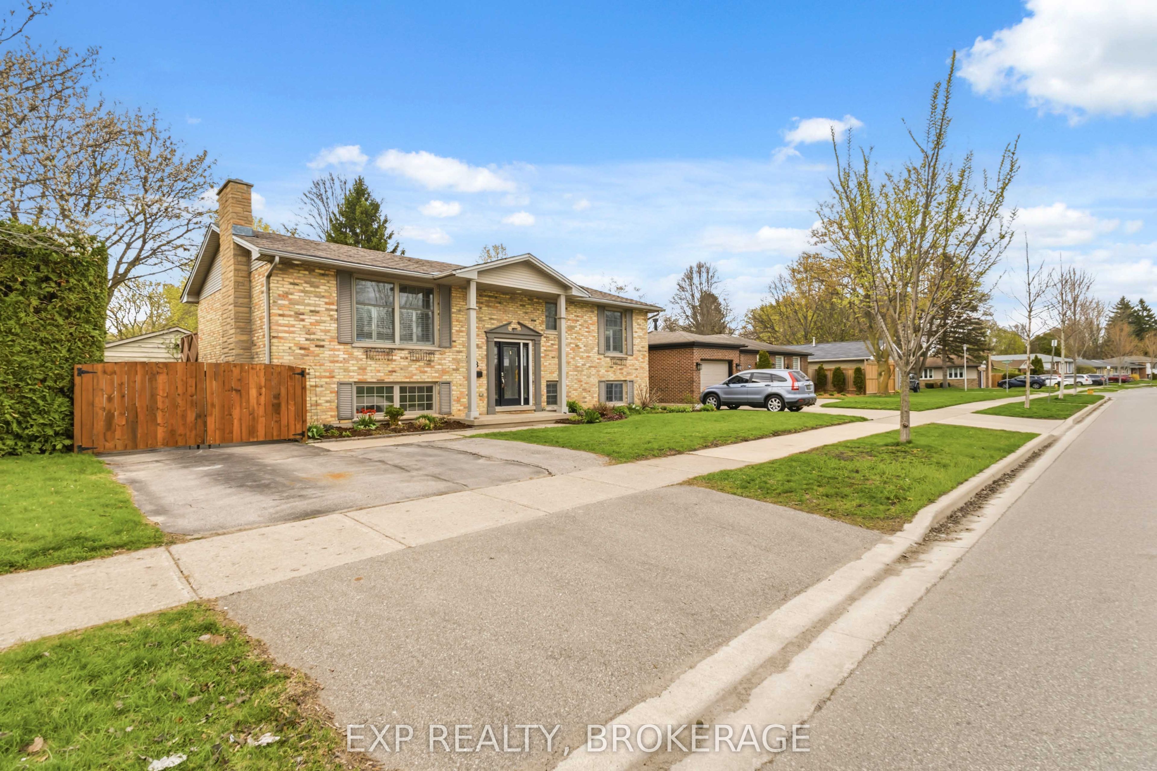 768 Grenfell Drive, London North, ON N5X 2C7 photo 3