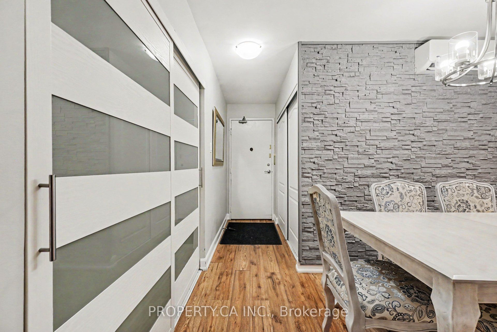 158A McArthur Avenue 805, Vanier and Kingsview Park, ON K1L 7E7 photo 5