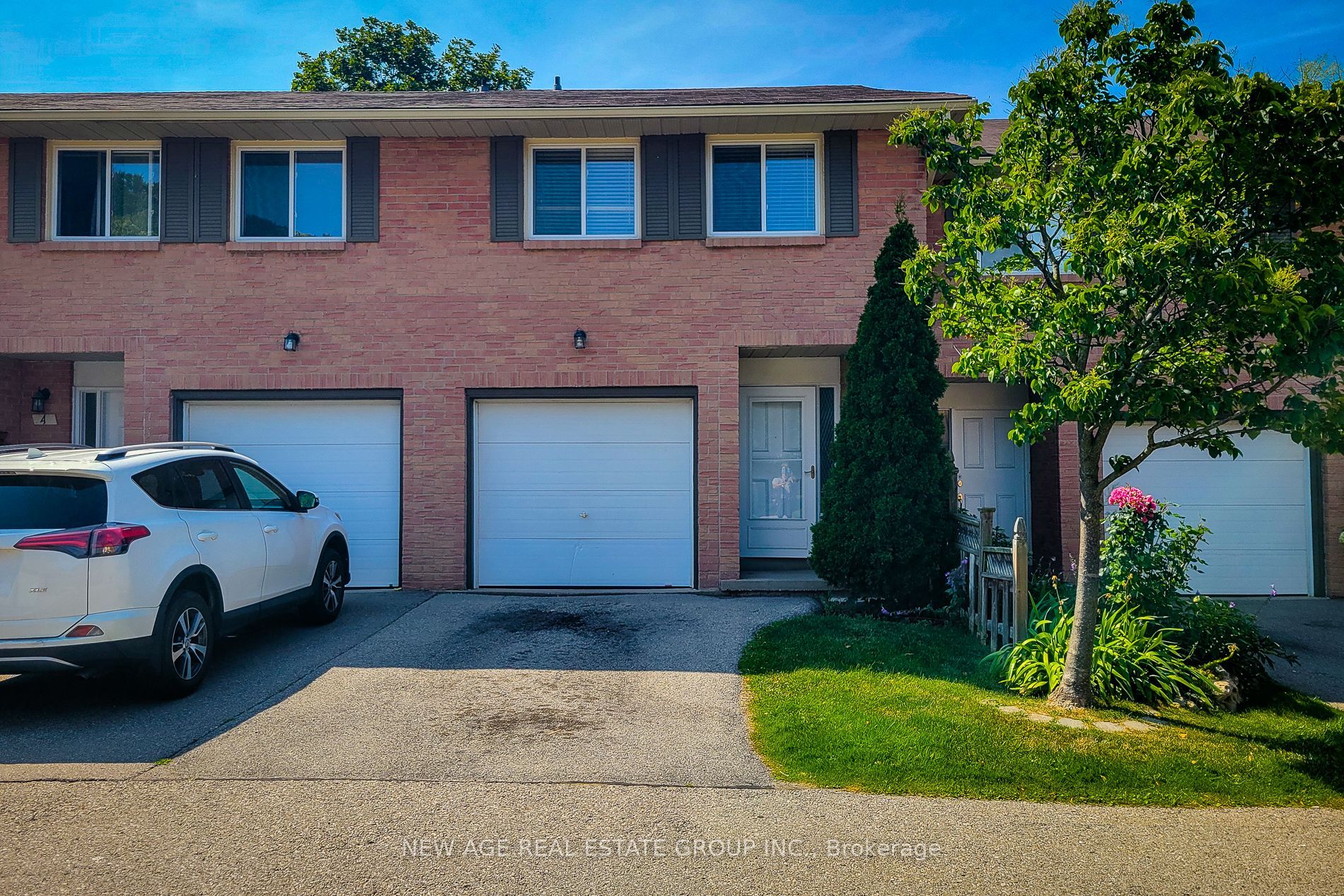 40 SUMMERCREST Drive E 3, Hamilton, ON L8K 6M5 photo 3