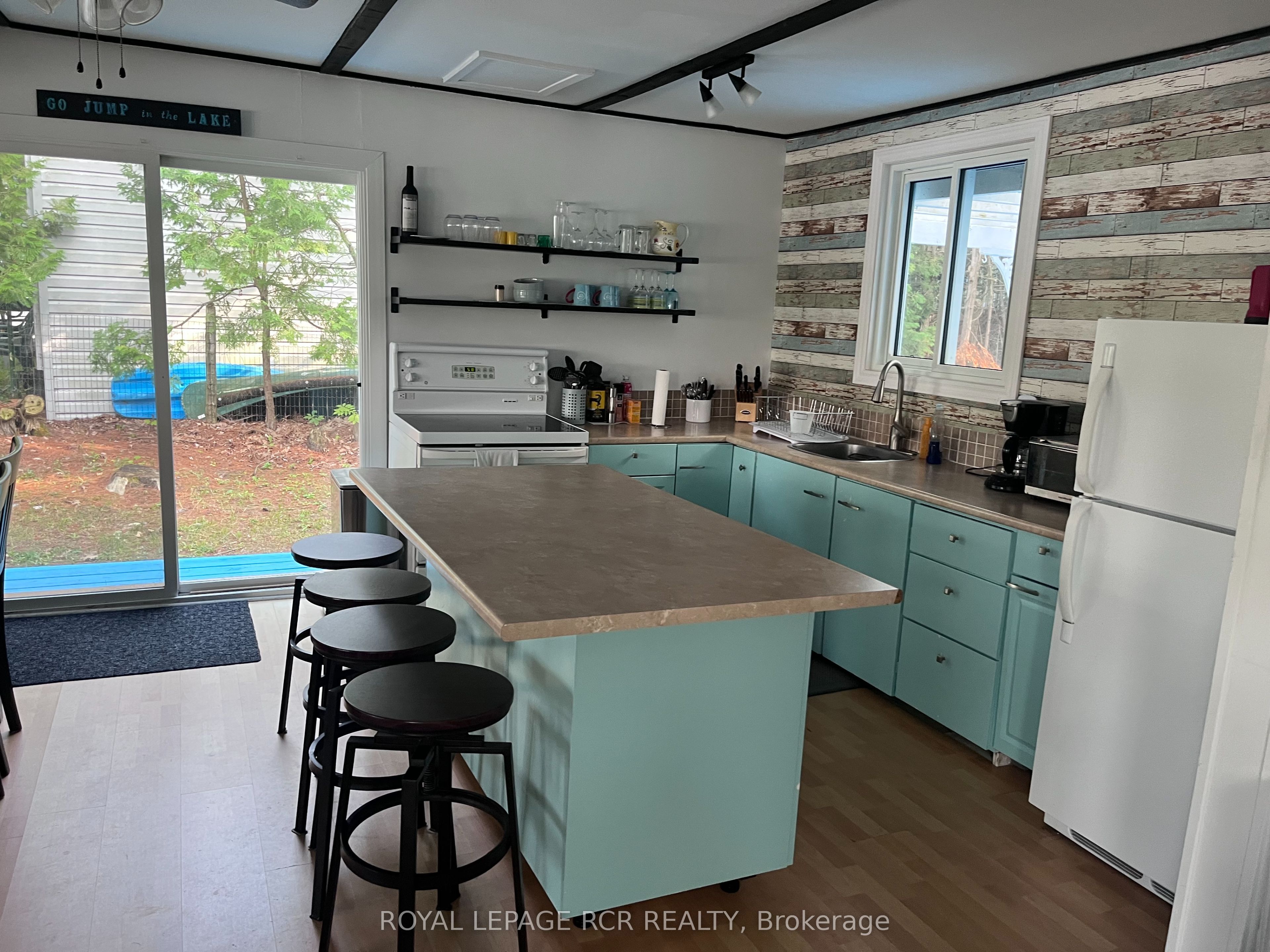 2105 White Lake Road W, Douro-Dummer, ON K0L 2H0 photo 3