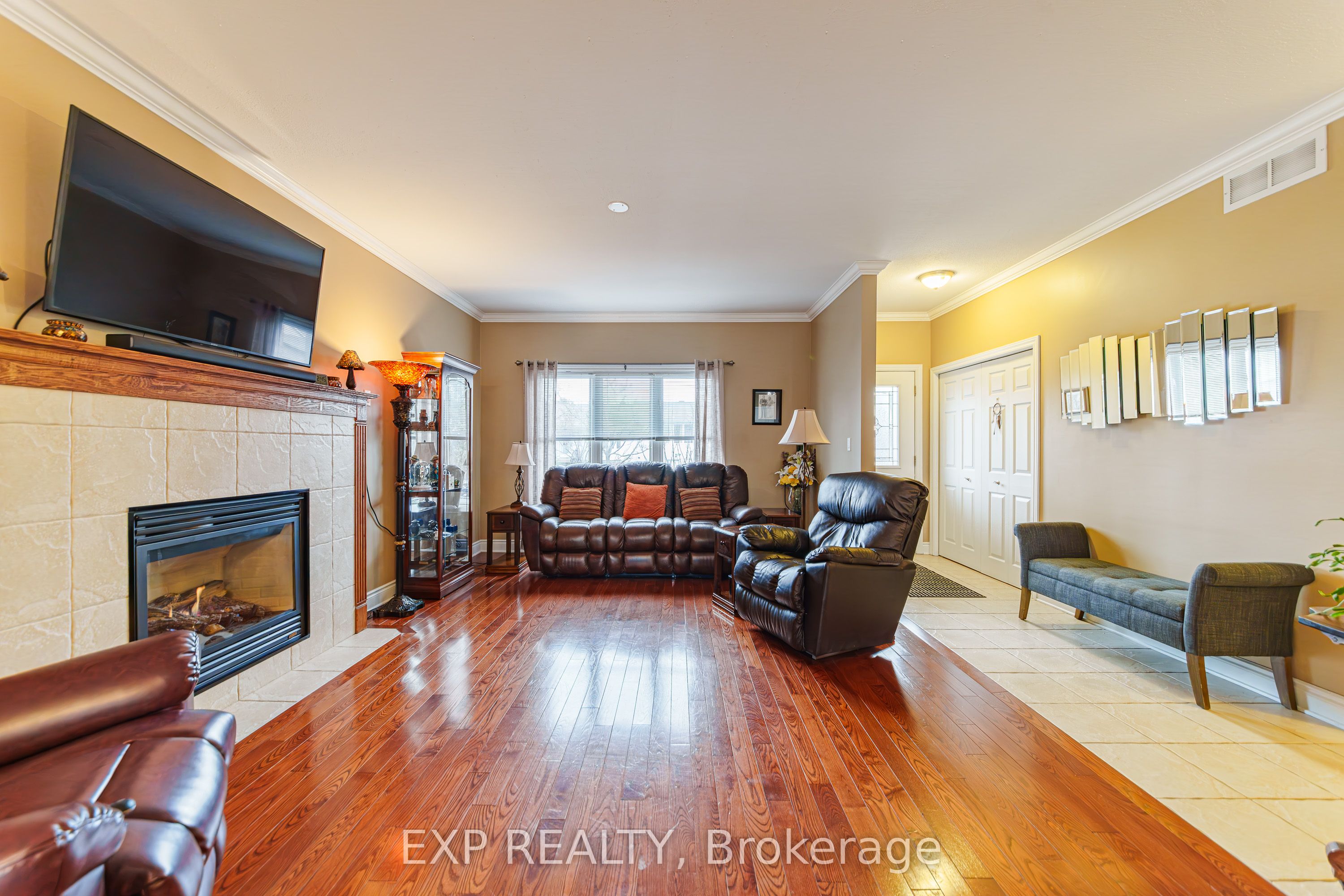 1496 Queensdale Avenue, Blossom Park - Airport and Area, ON K1T 4G3 photo 2