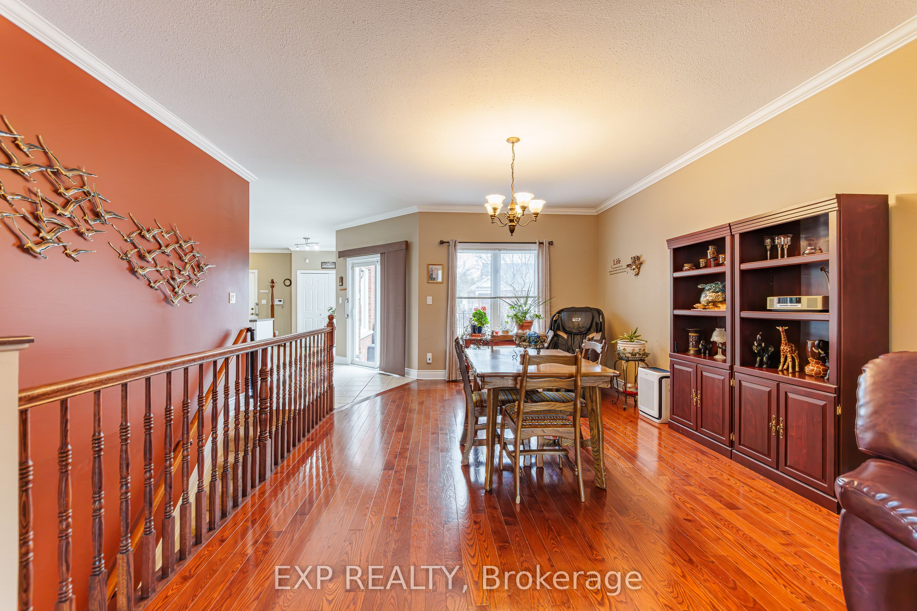 1496 Queensdale Avenue, Blossom Park - Airport and Area, ON K1T 4G3 photo 5