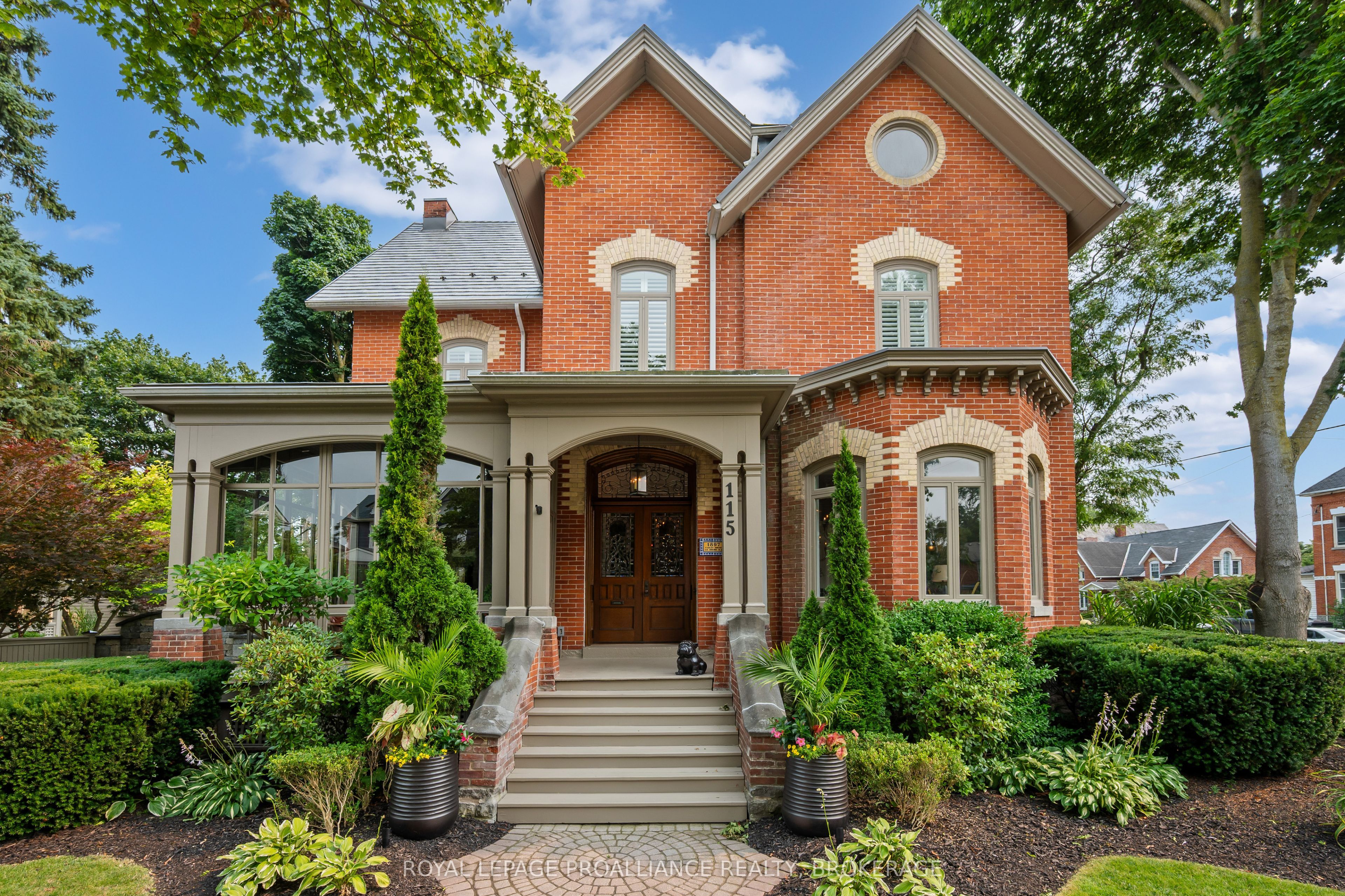 115 Bridge Street E, Belleville, ON K8N 1M4