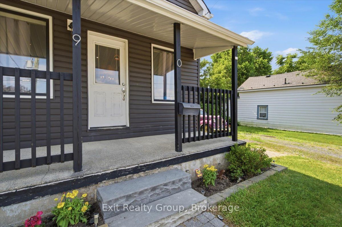 90 Palace Road, Greater Napanee, ON K7R 3B3 photo 3