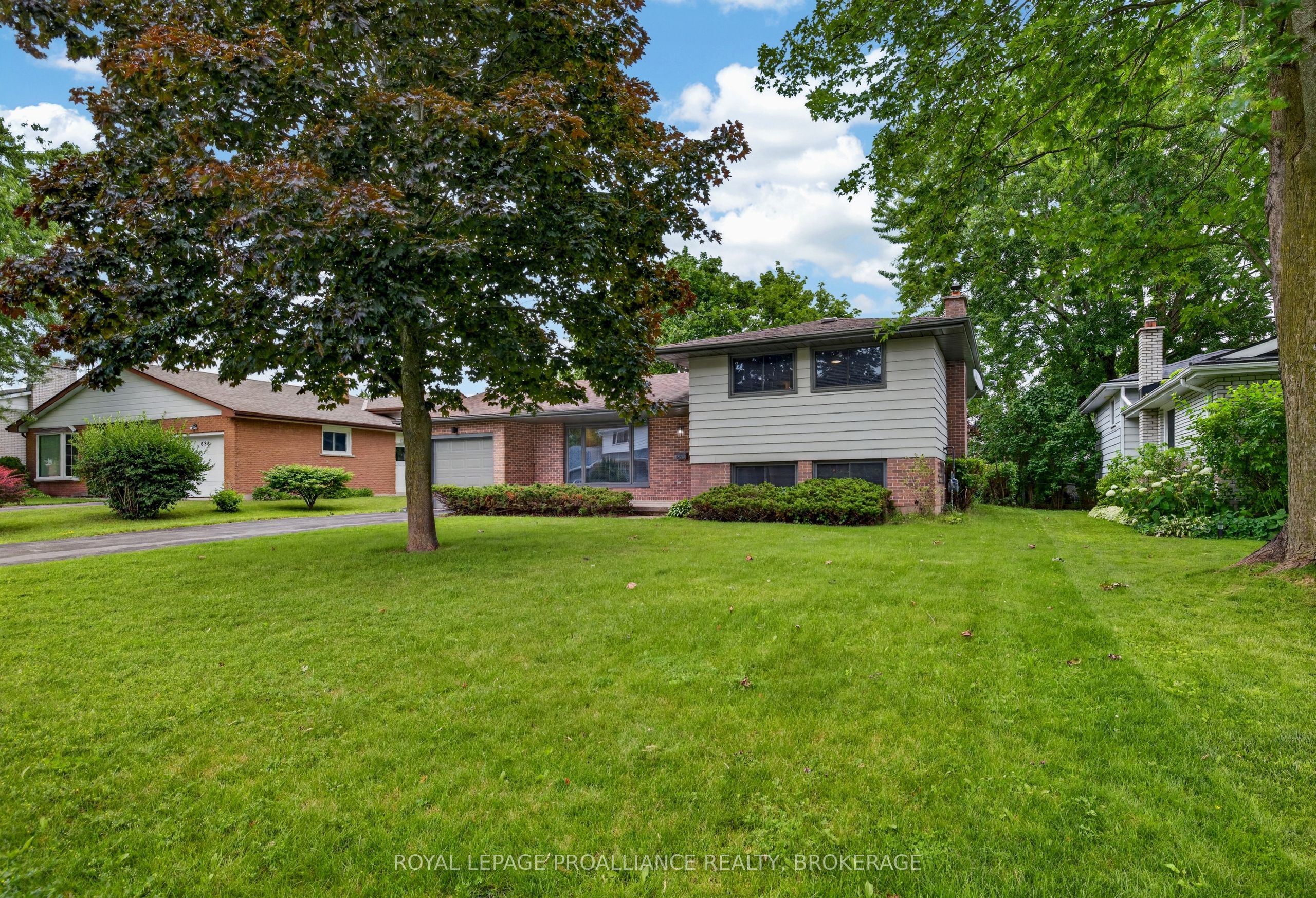 682 Carnaby Street, Kingston, ON K7M 5M7 photo 3
