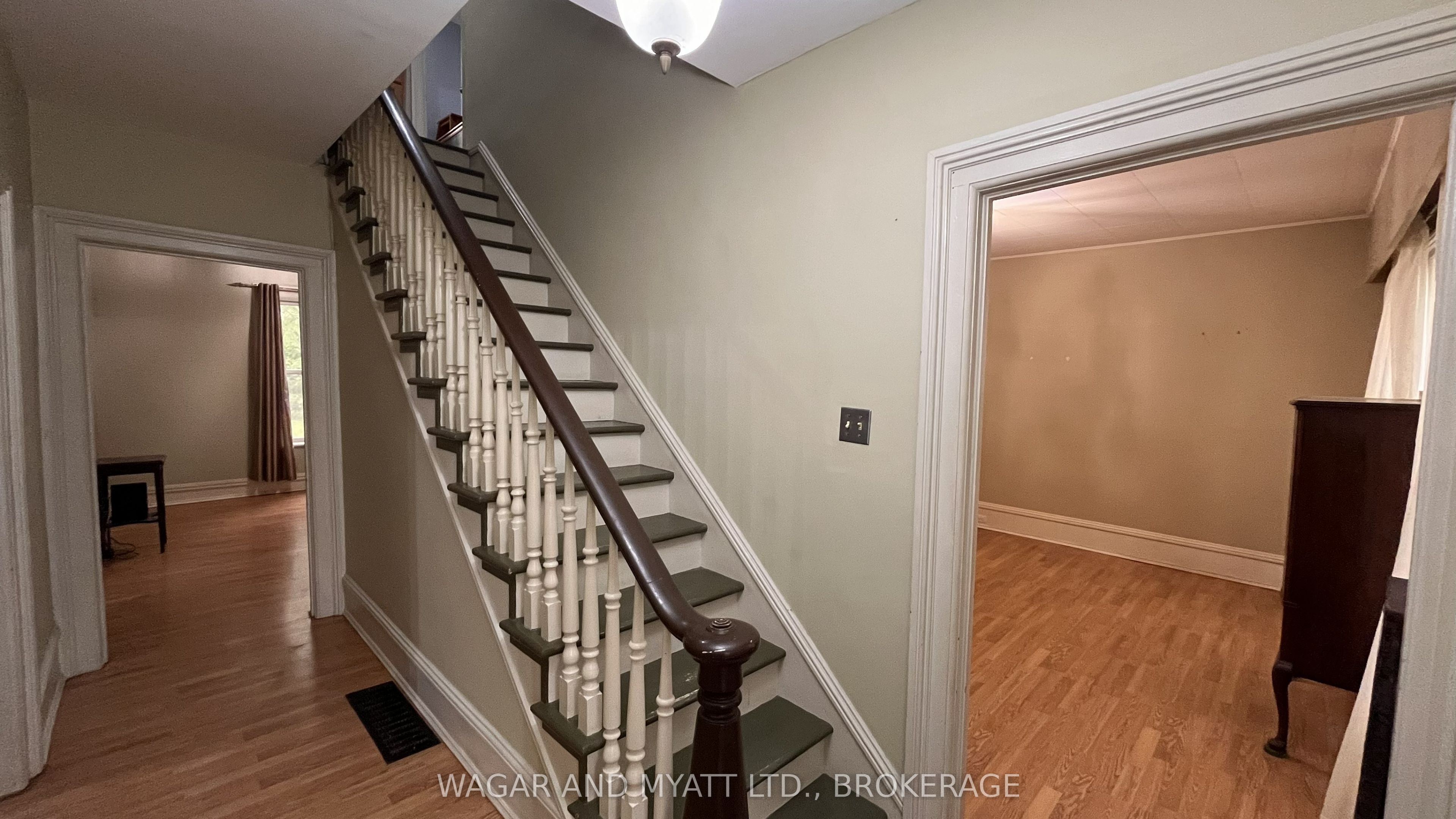 226 CAMDEN Road, Greater Napanee, ON K7R 1E3 photo 5