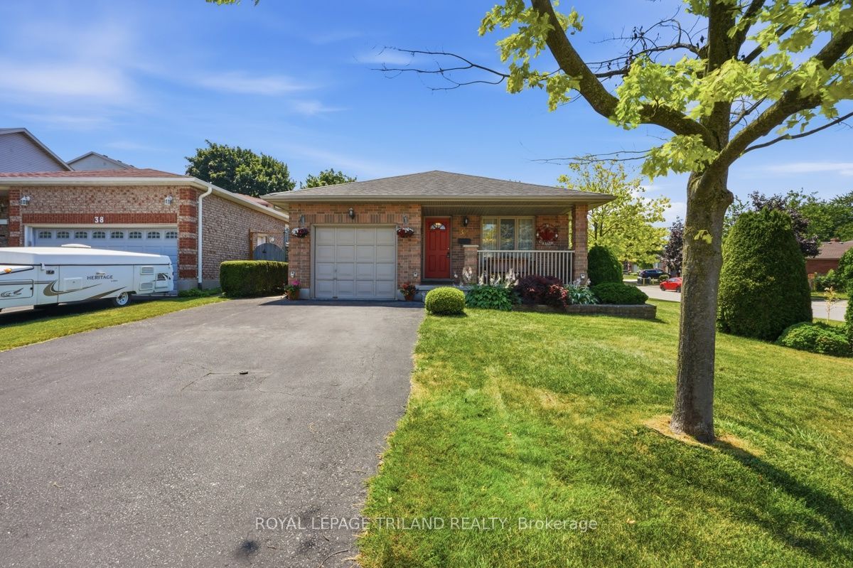 34 Gerald Crescent, London South, ON N5Z 5A4