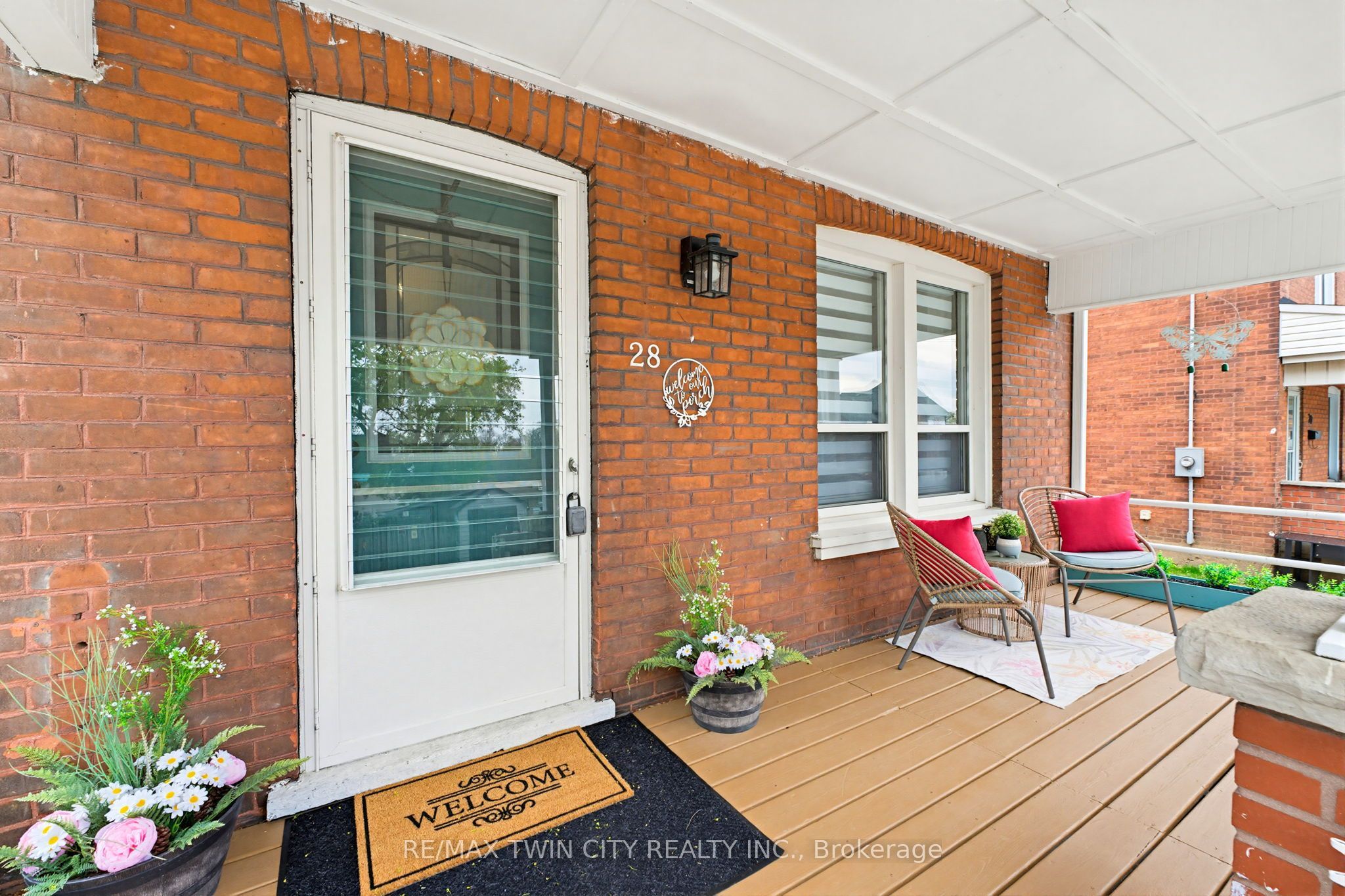 28 Norwich Street, Brantford, ON N3T 2B9 photo 3