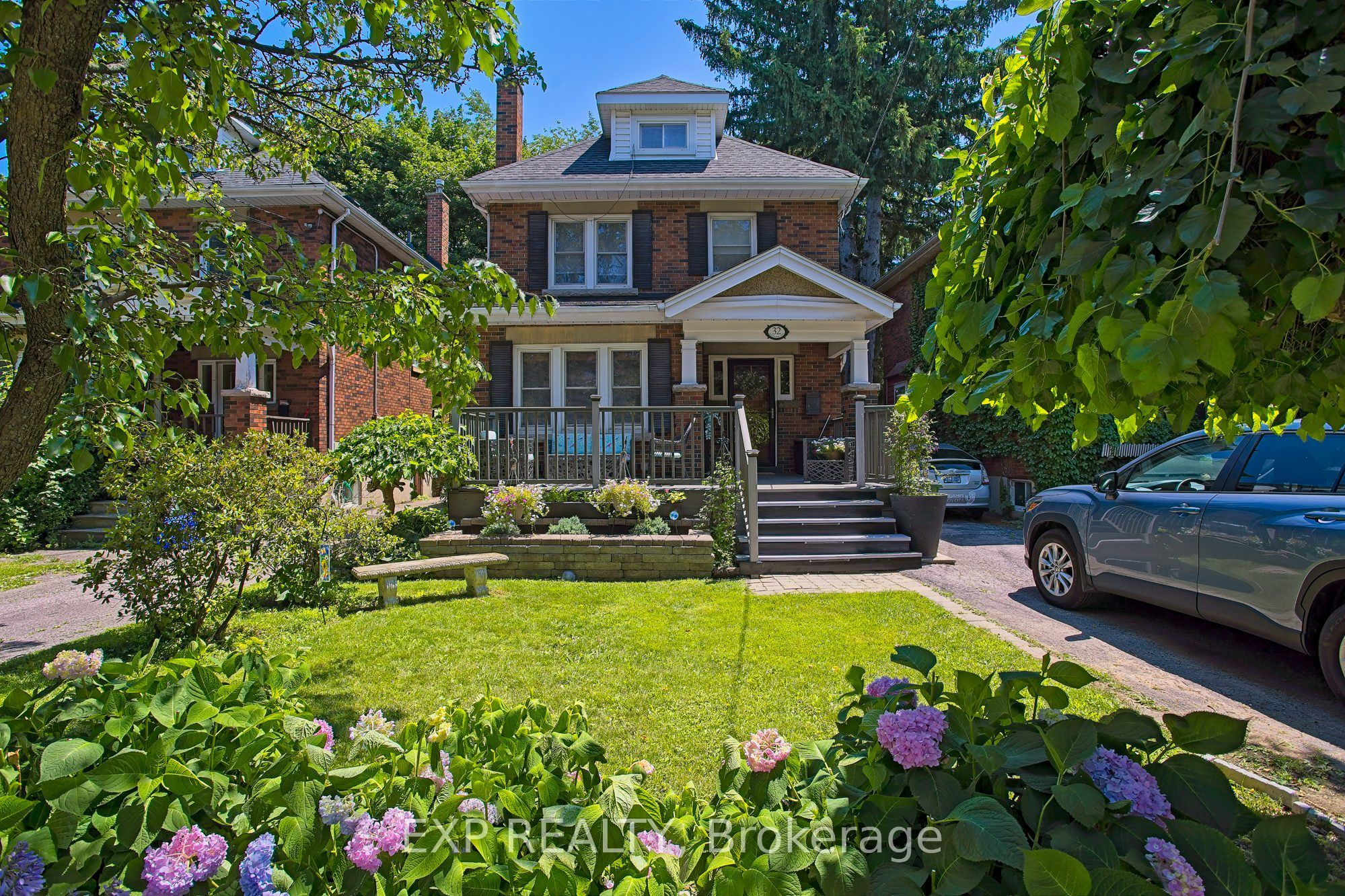 32 Dalewood Crescent, Hamilton, ON L8S 4B6