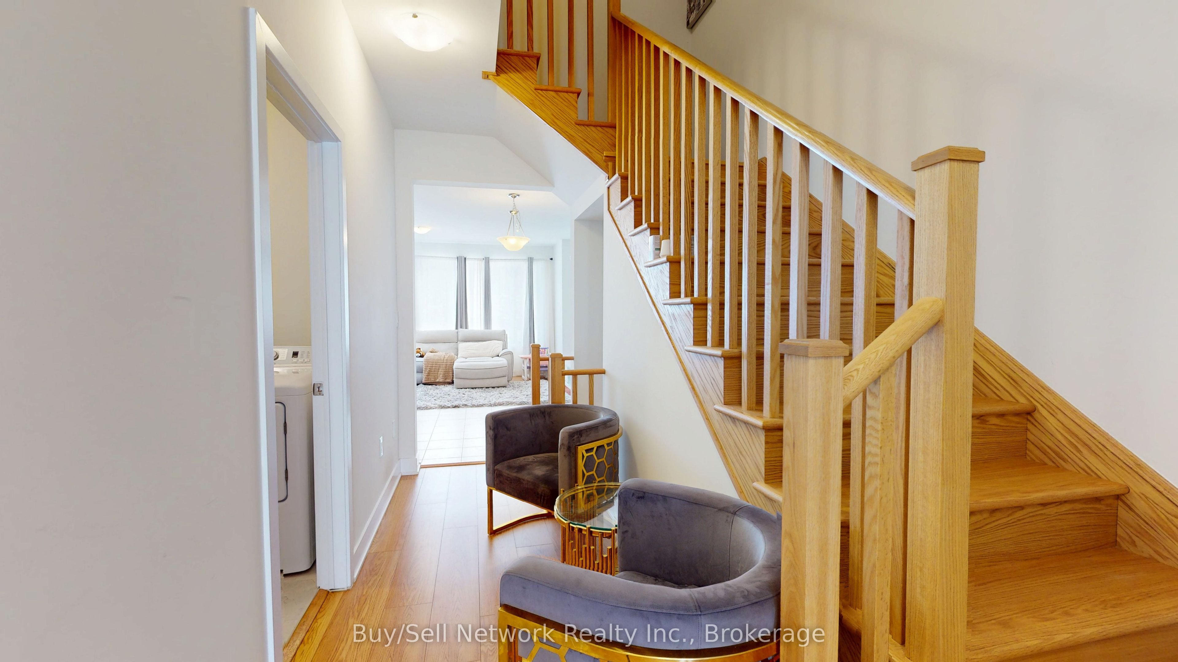 649 Pollock Grove, Peterborough, ON K9K 0J6 photo 2