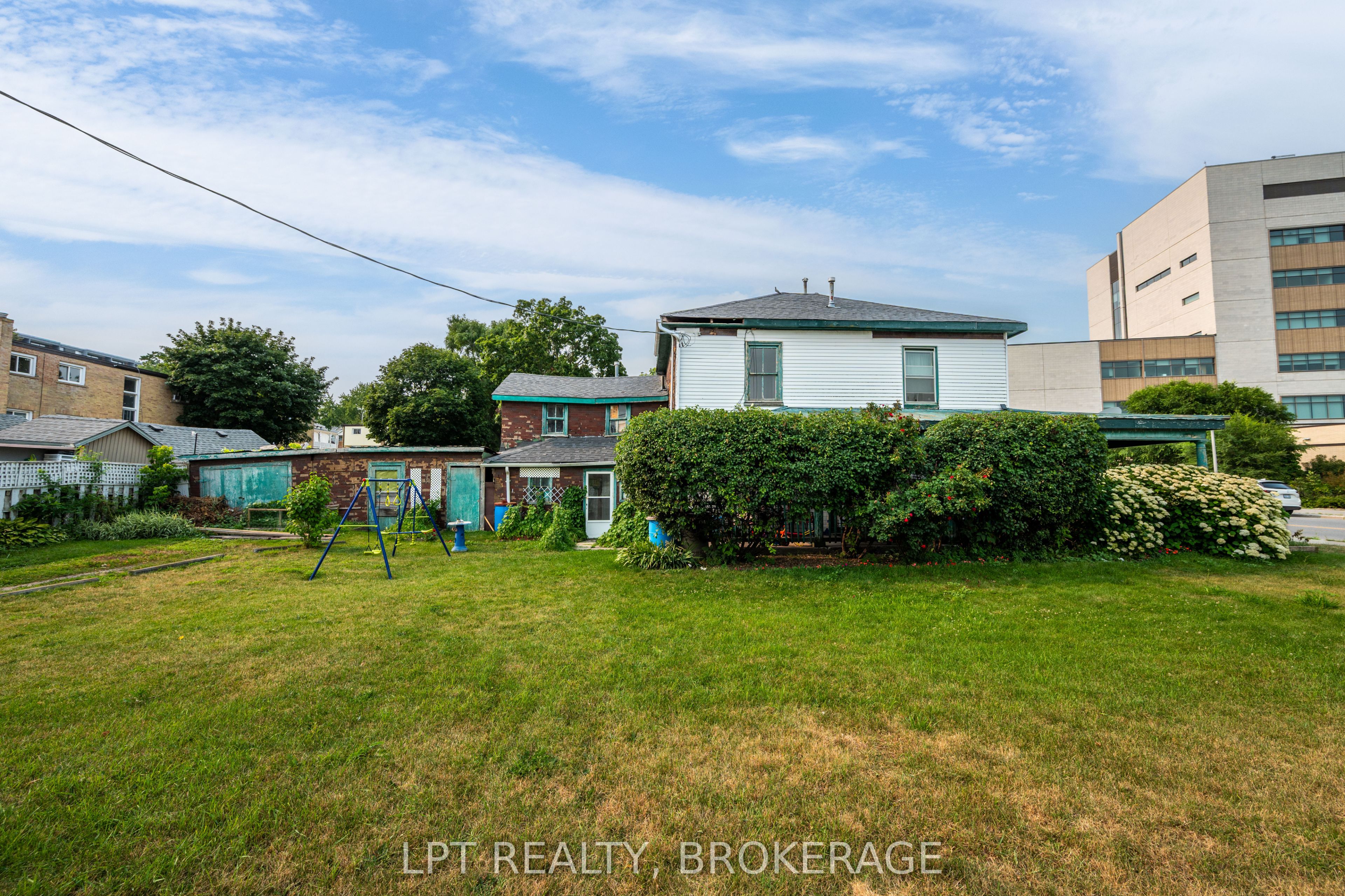 180 James Street, Belleville, ON K8P 3L6 photo 4