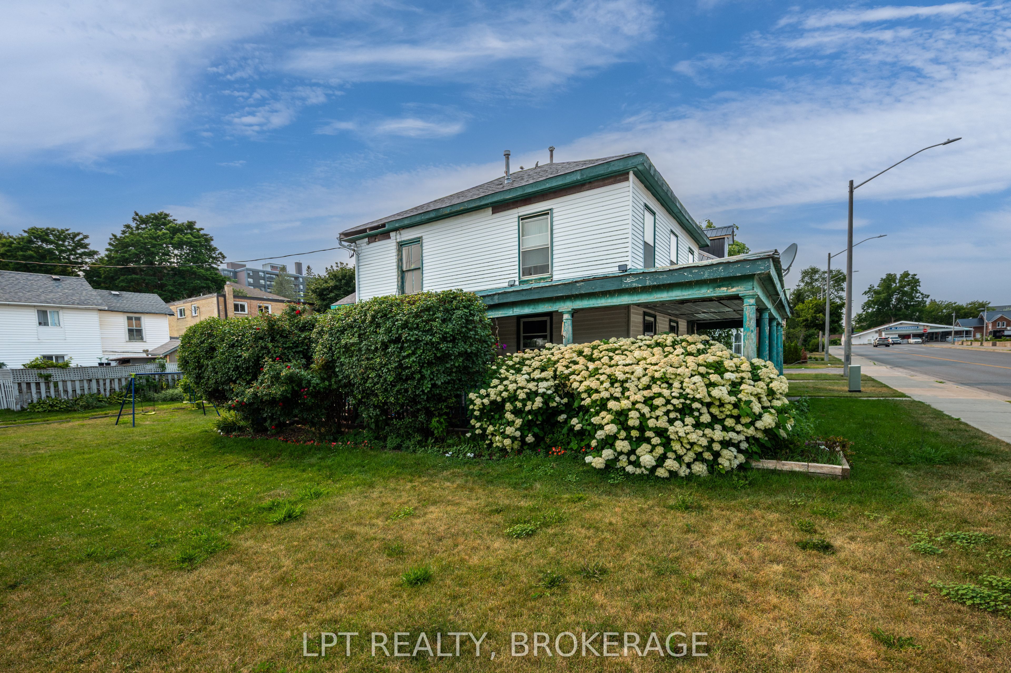 180 James Street, Belleville, ON K8P 3L6 photo 5