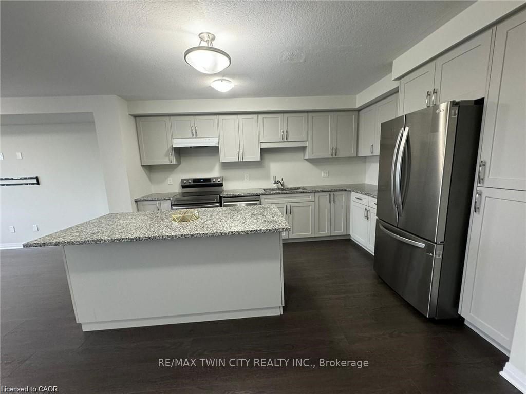 35 Valencia Avenue, Kitchener, ON N2R 0R7 photo 4