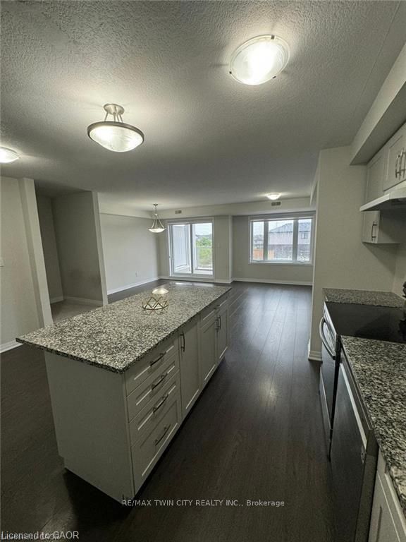 35 Valencia Avenue, Kitchener, ON N2R 0R7 photo 5