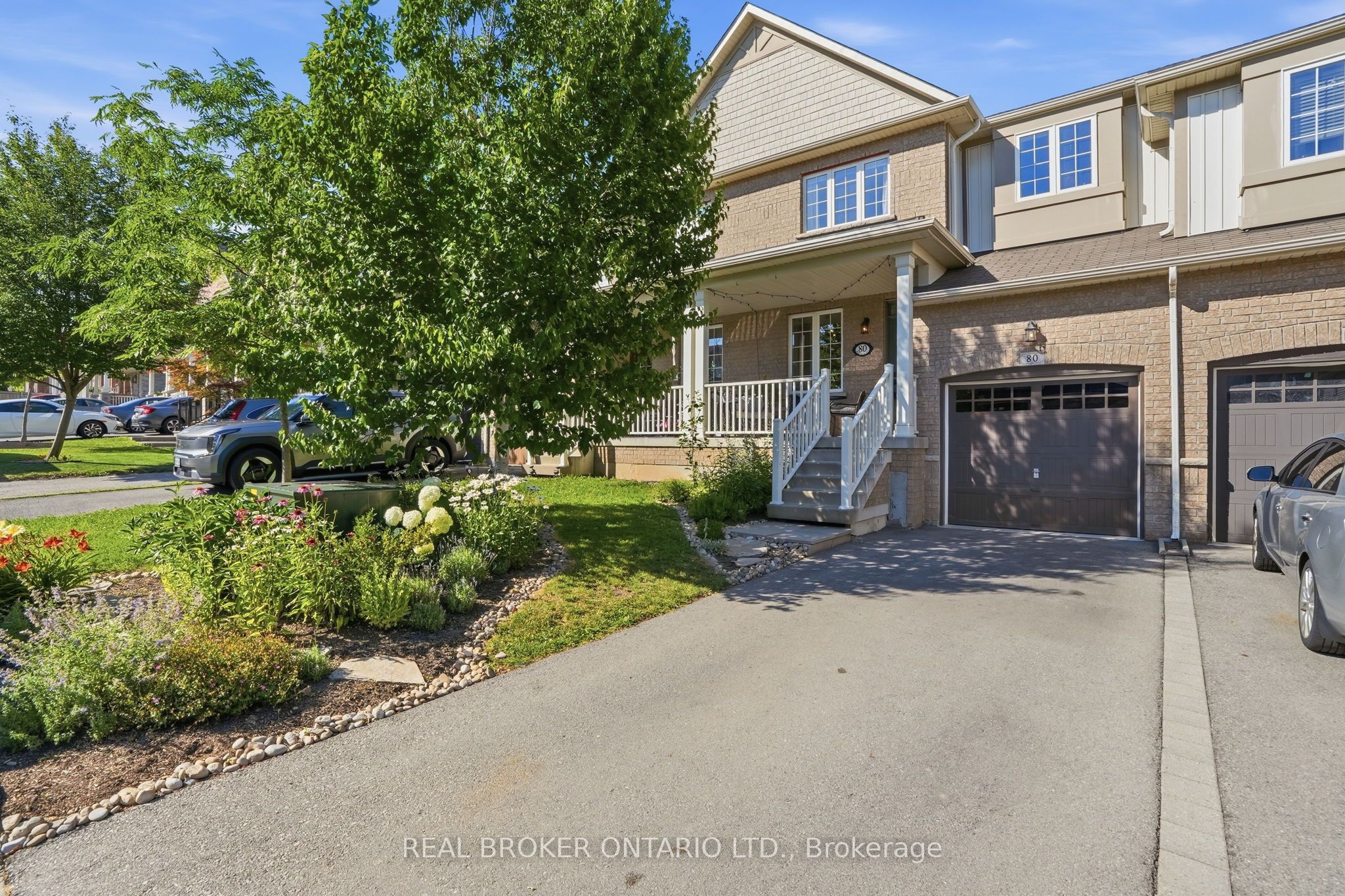 80 Bousfield Rise, Hamilton, ON L8B 0T4 photo 2