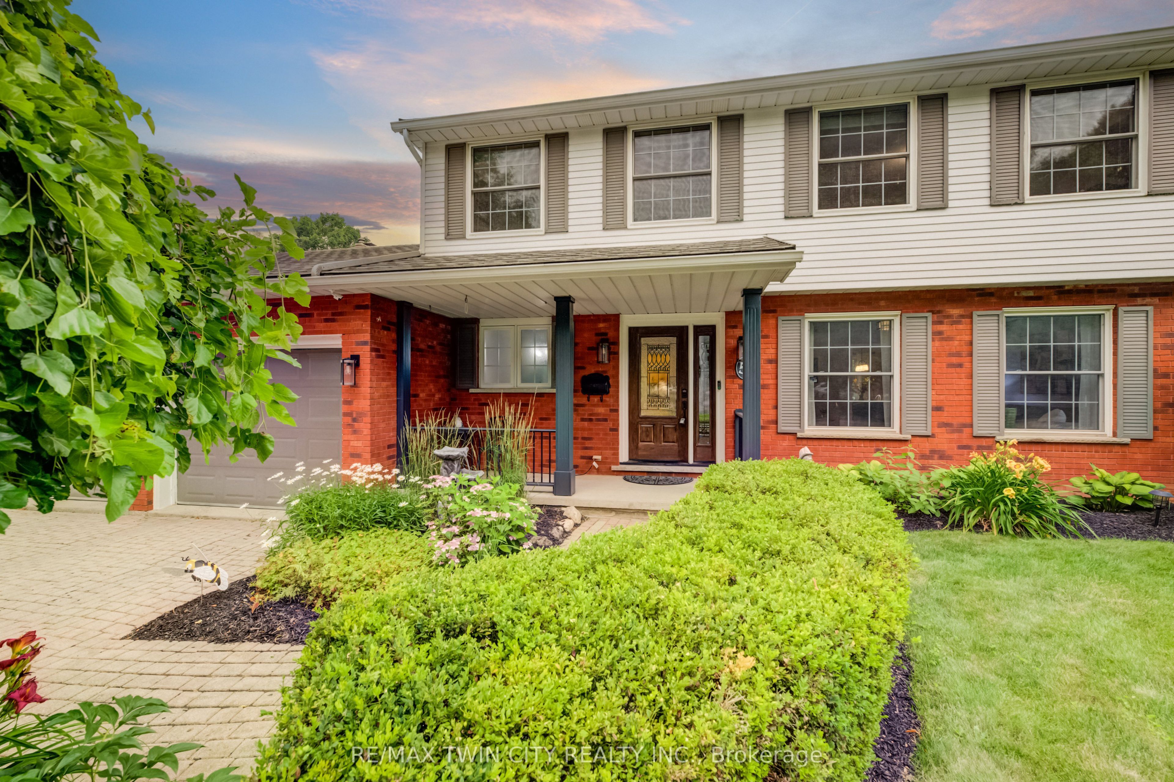 5 Danube Drive, Woolwich, ON N0B 2M1 photo 2
