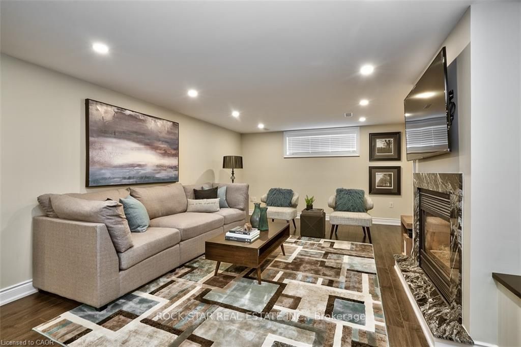 126 West 26th Street Lower, Hamilton, ON L9C 4Z4 photo 2