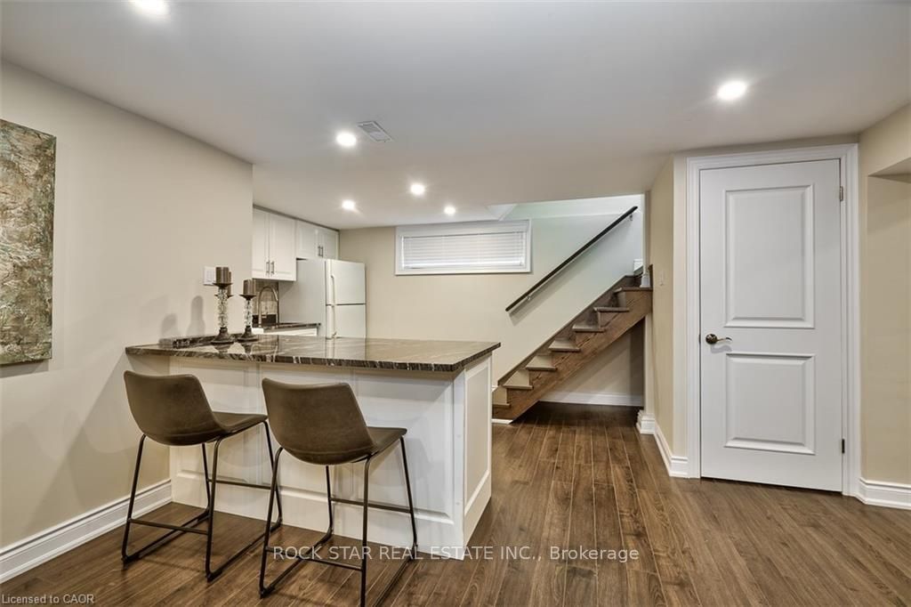 126 West 26th Street Lower, Hamilton, ON L9C 4Z4 photo 4