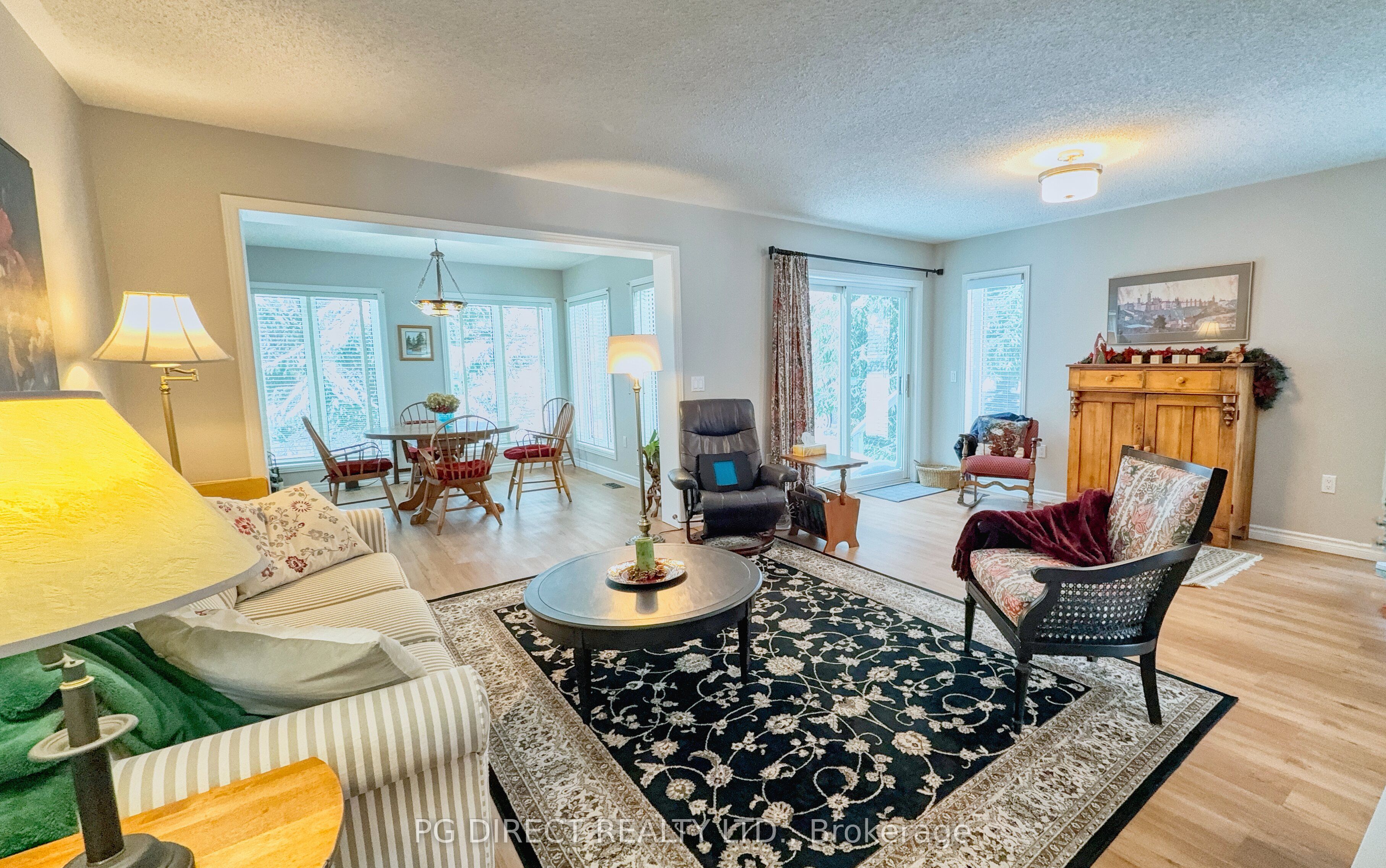 136 Bristlecone Crescent, Centre Wellington, ON N0B 1J0 photo 2