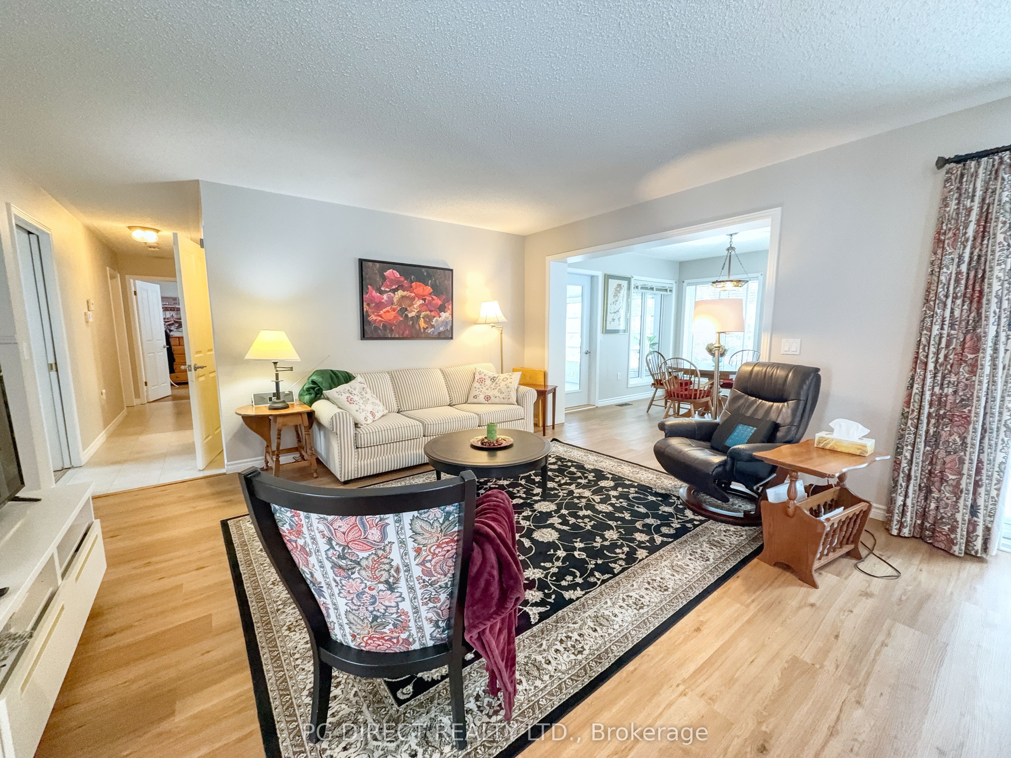 136 Bristlecone Crescent, Centre Wellington, ON N0B 1J0 photo 3